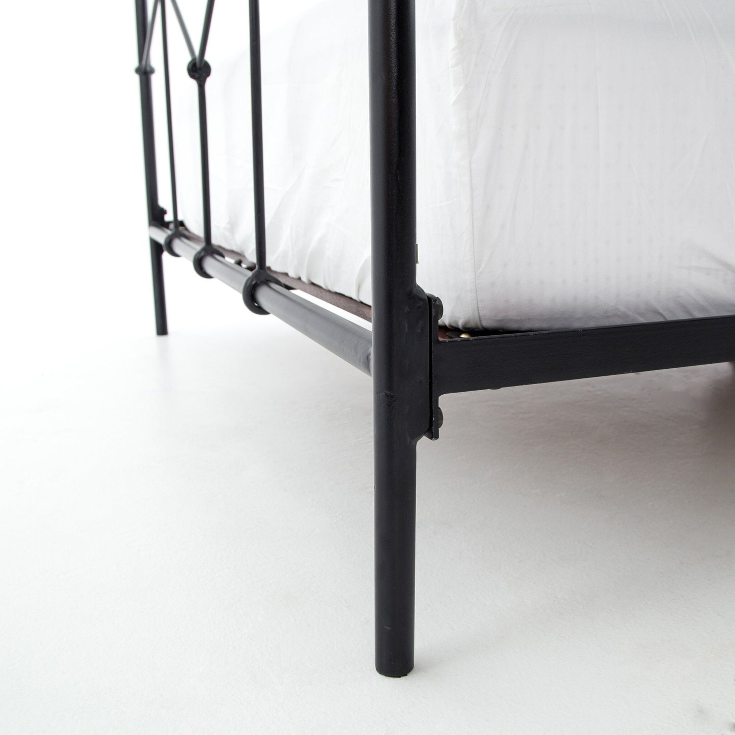 Casey Queen Bed - Sandblasted Vintage Black.