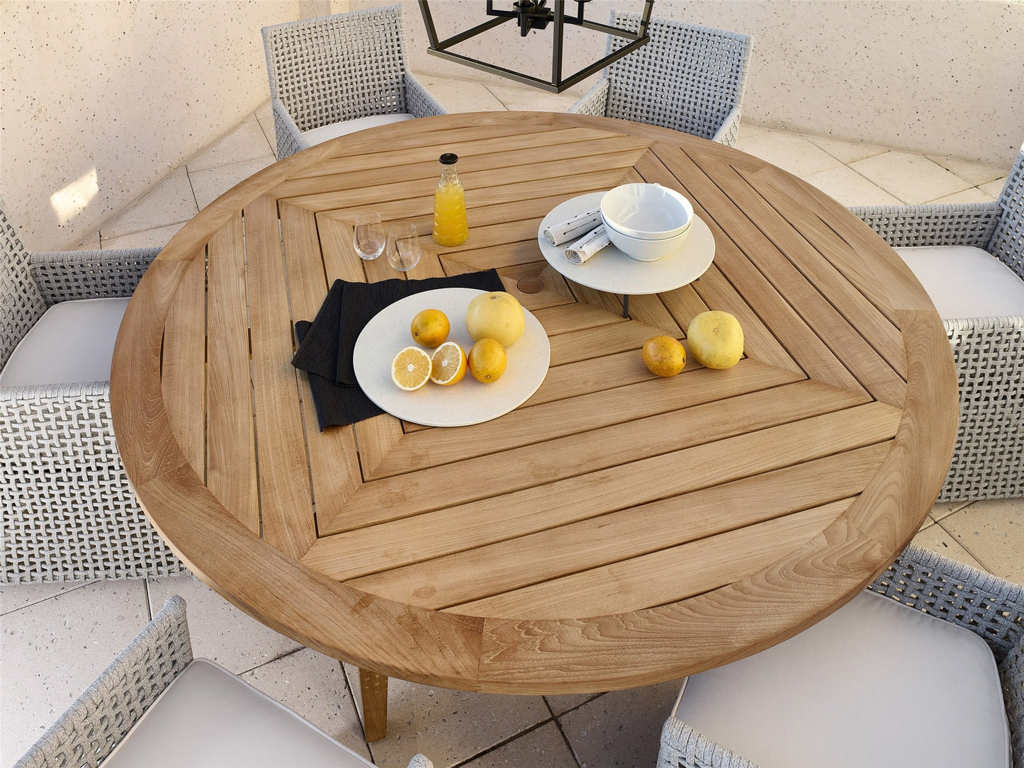 Coastal Living Outdoor - Chesapeake Round Dining Table.