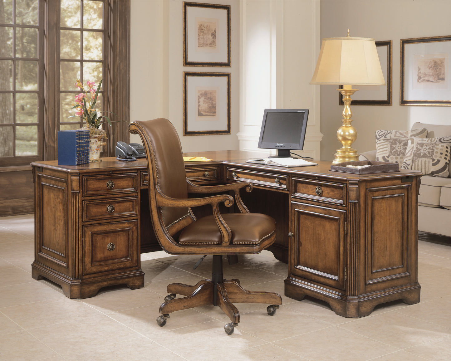 Brookhaven Executive L Right Return.