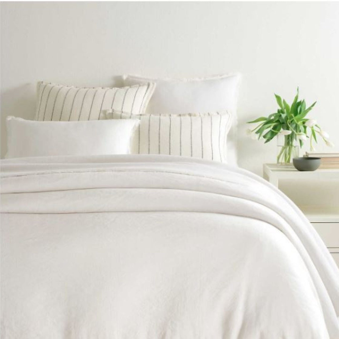 Faye Linen Dove White Duvet Cover - King.
