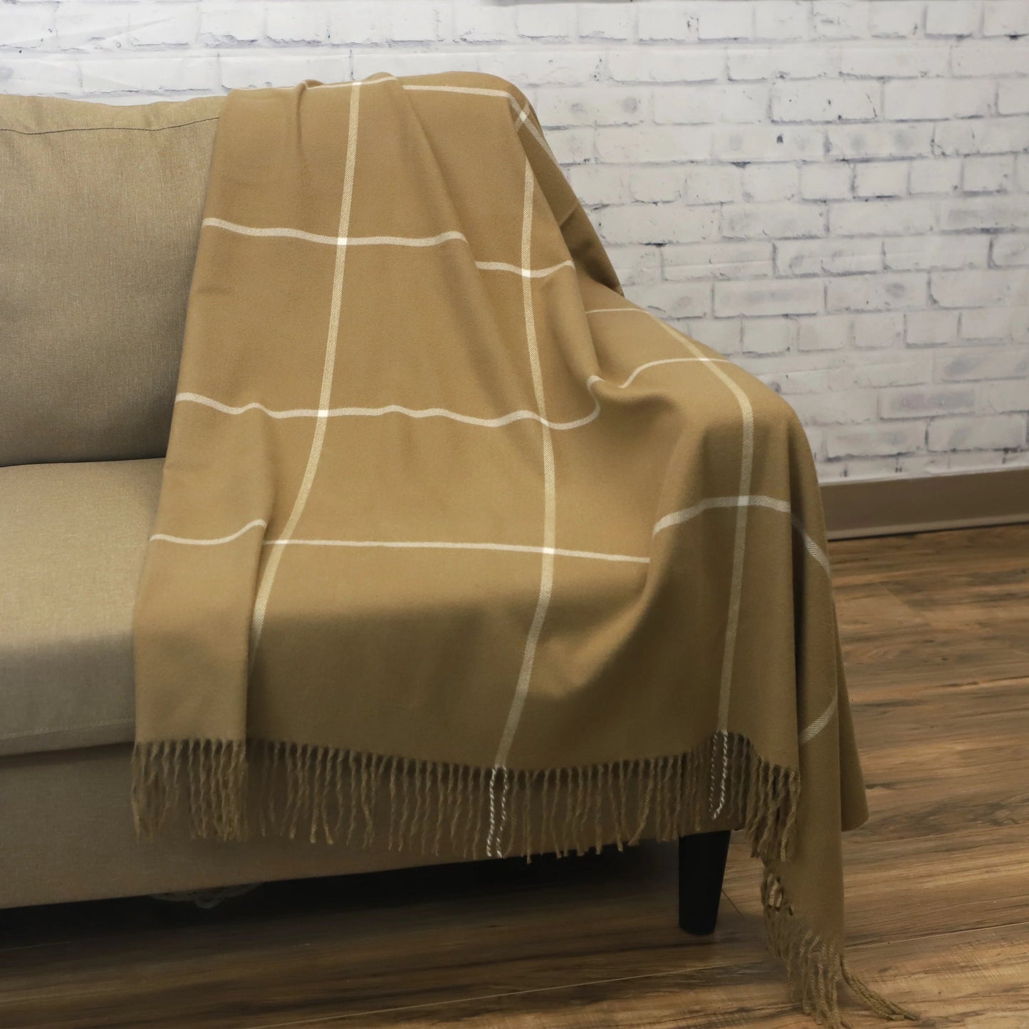 Glasgow Throw - Camel.