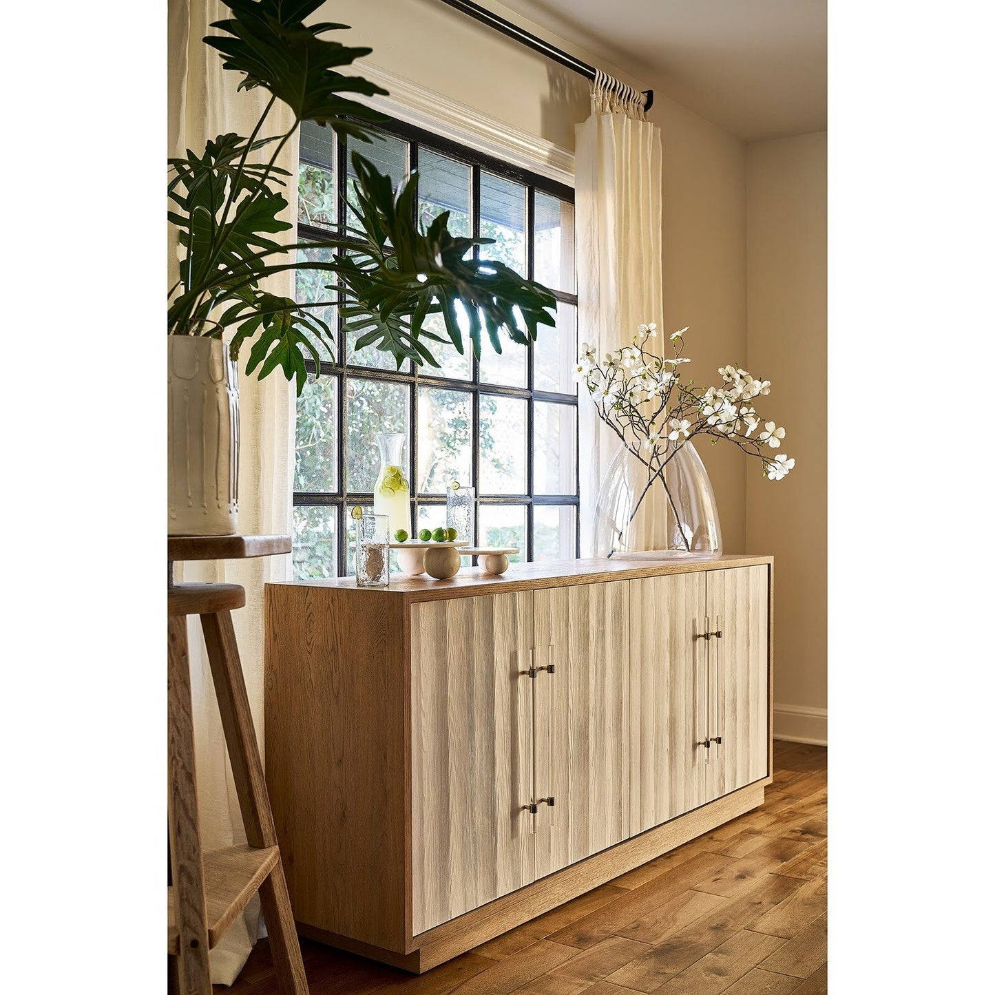 Marlow Marble Plate Large (White).