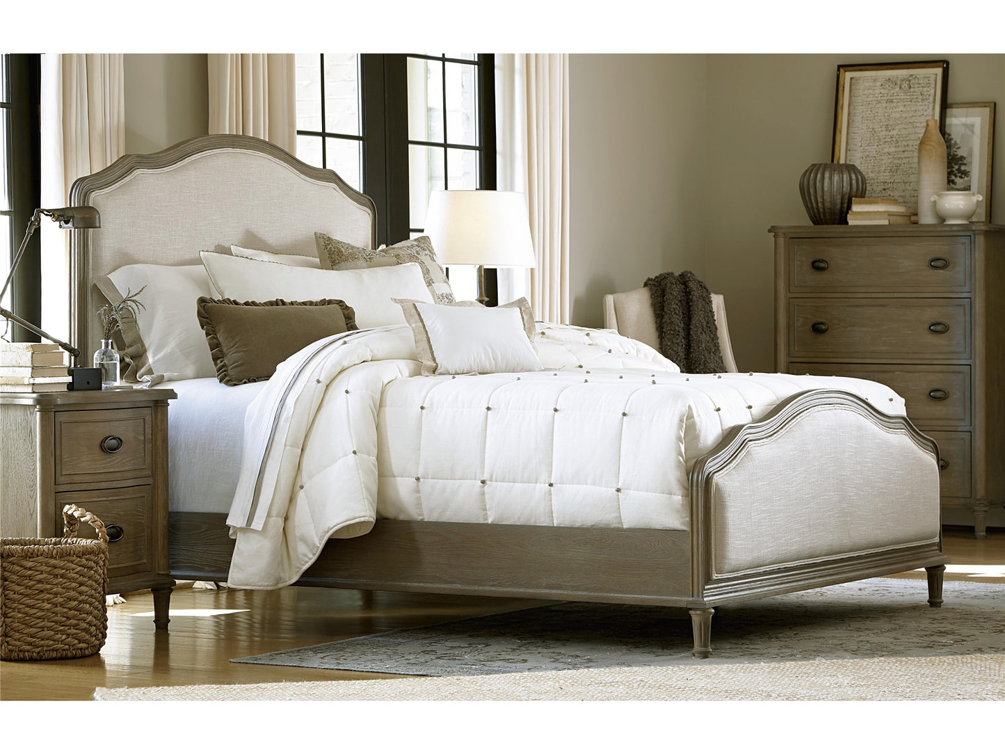Devon Queen Bed.