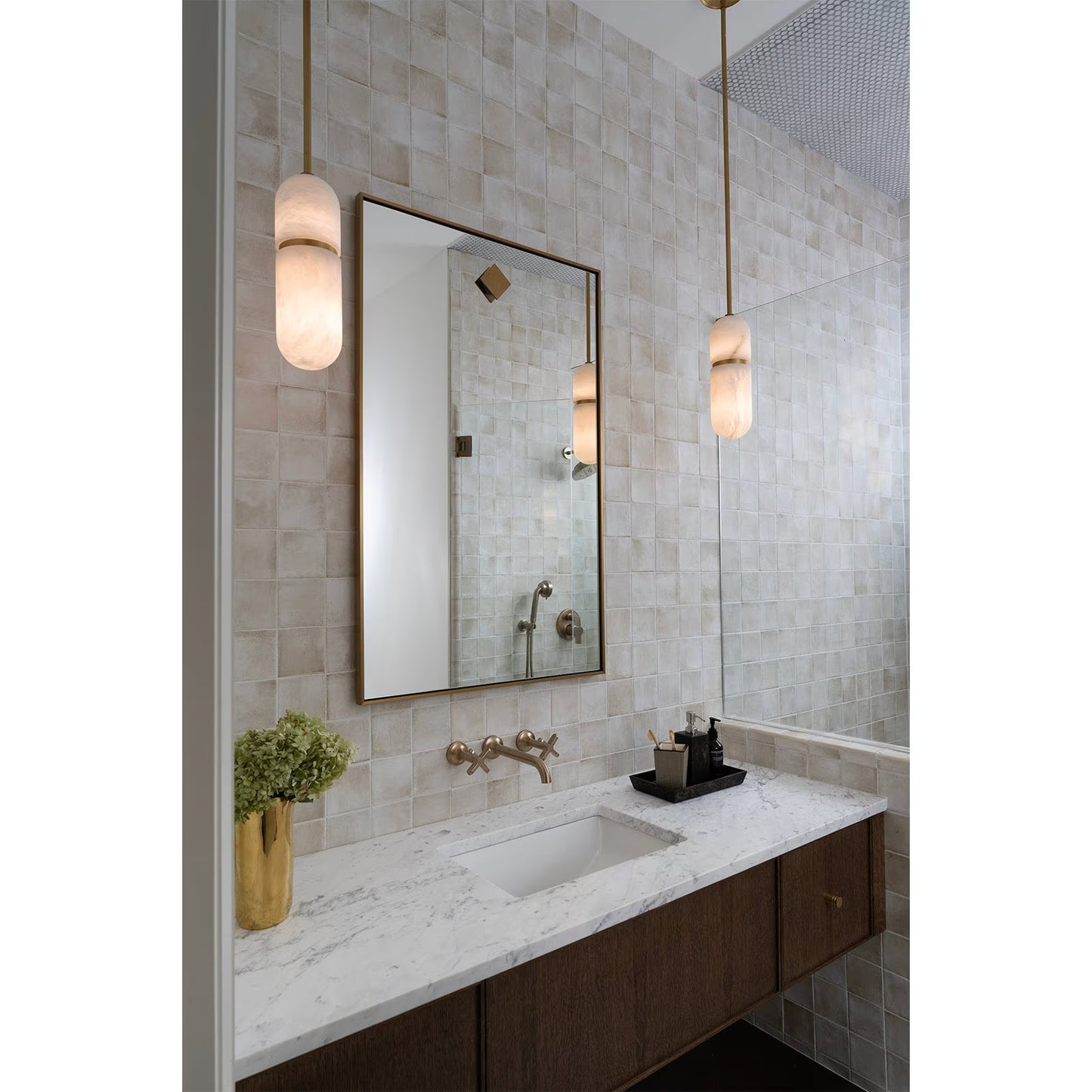 Hanging Rectangle Mirror (Natural Brass).