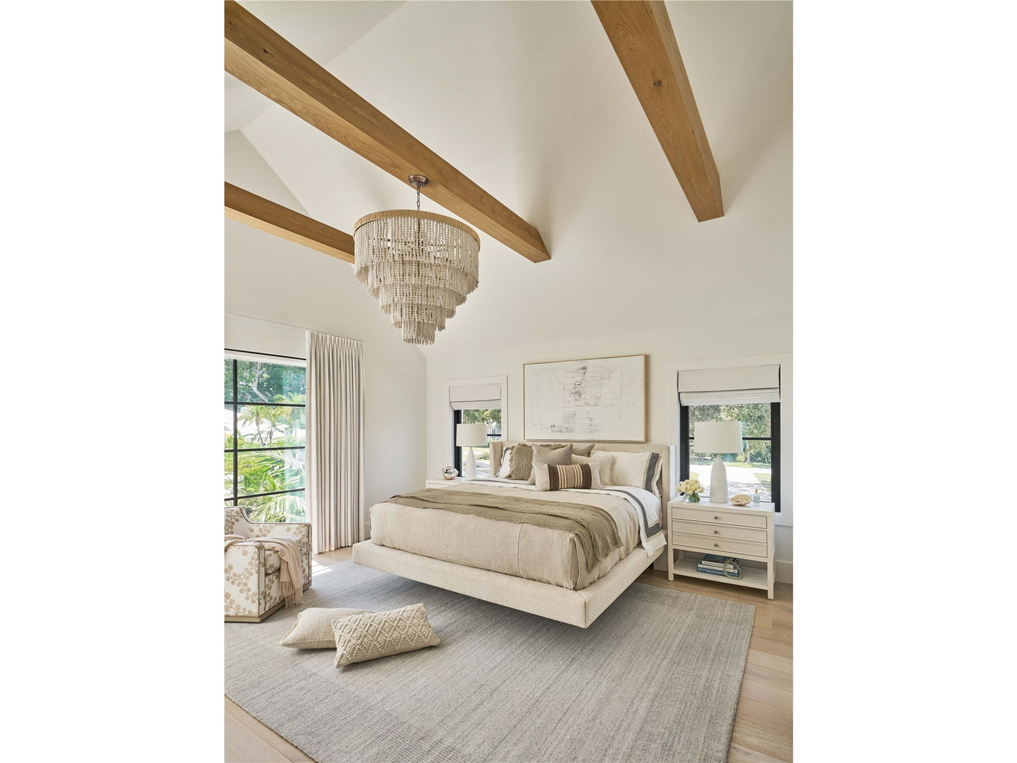 Sainte-Ann Upholstered Bed Queen.