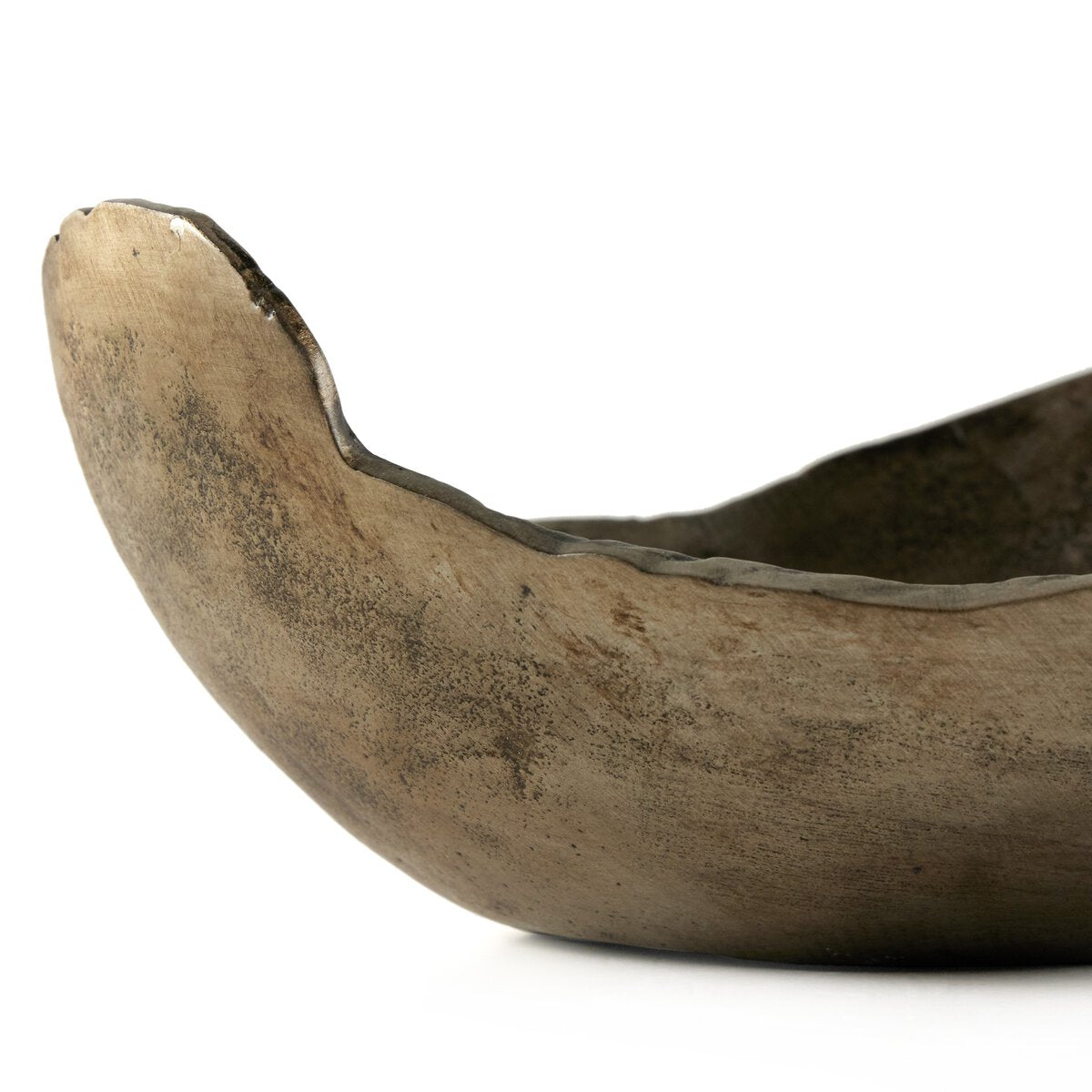 Jagen Outdoor Bowl - Rustic Cast Aluminum.