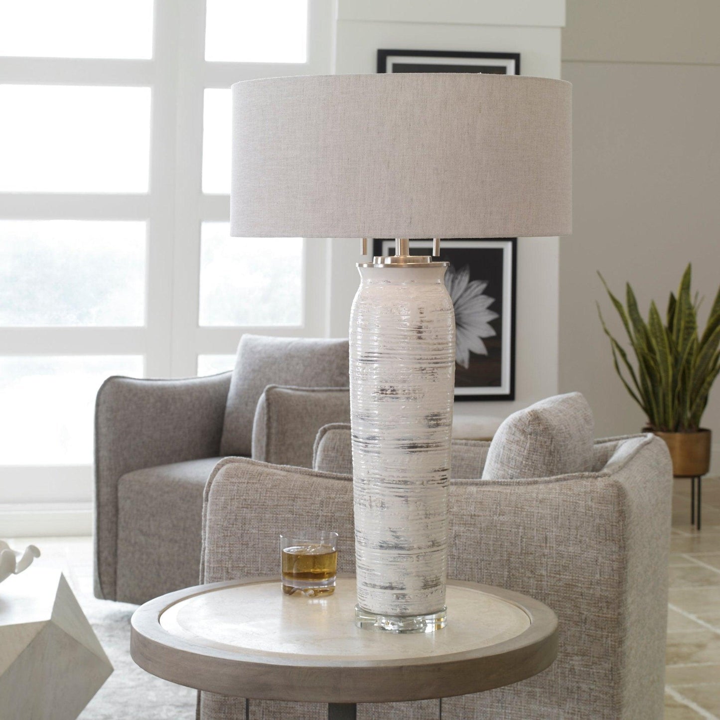Lenta White Table Lamp.