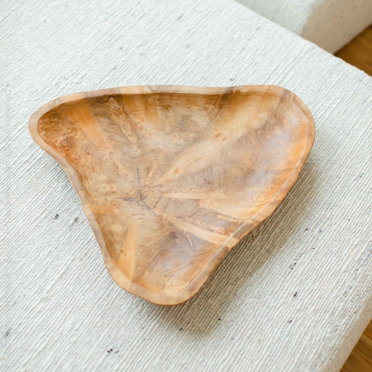 Takara™ Display Bowl (Giant).