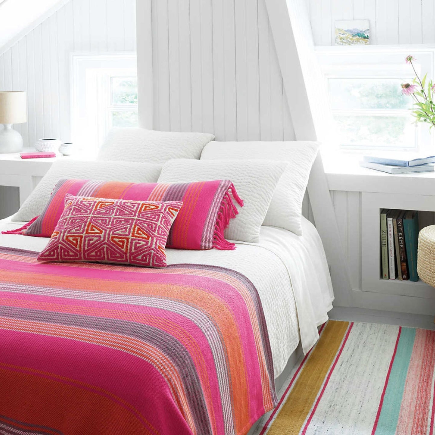 Seychelles Dove White Quilt - Twin.