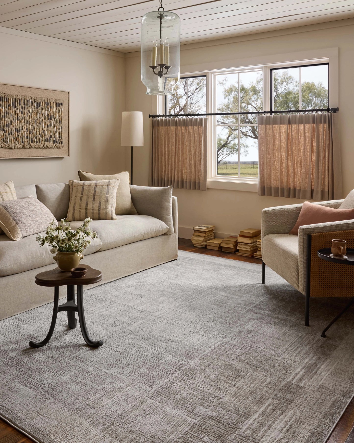 Loloi Hollis Smoke / Mist 5'-3" x 7'-6" Area Rug