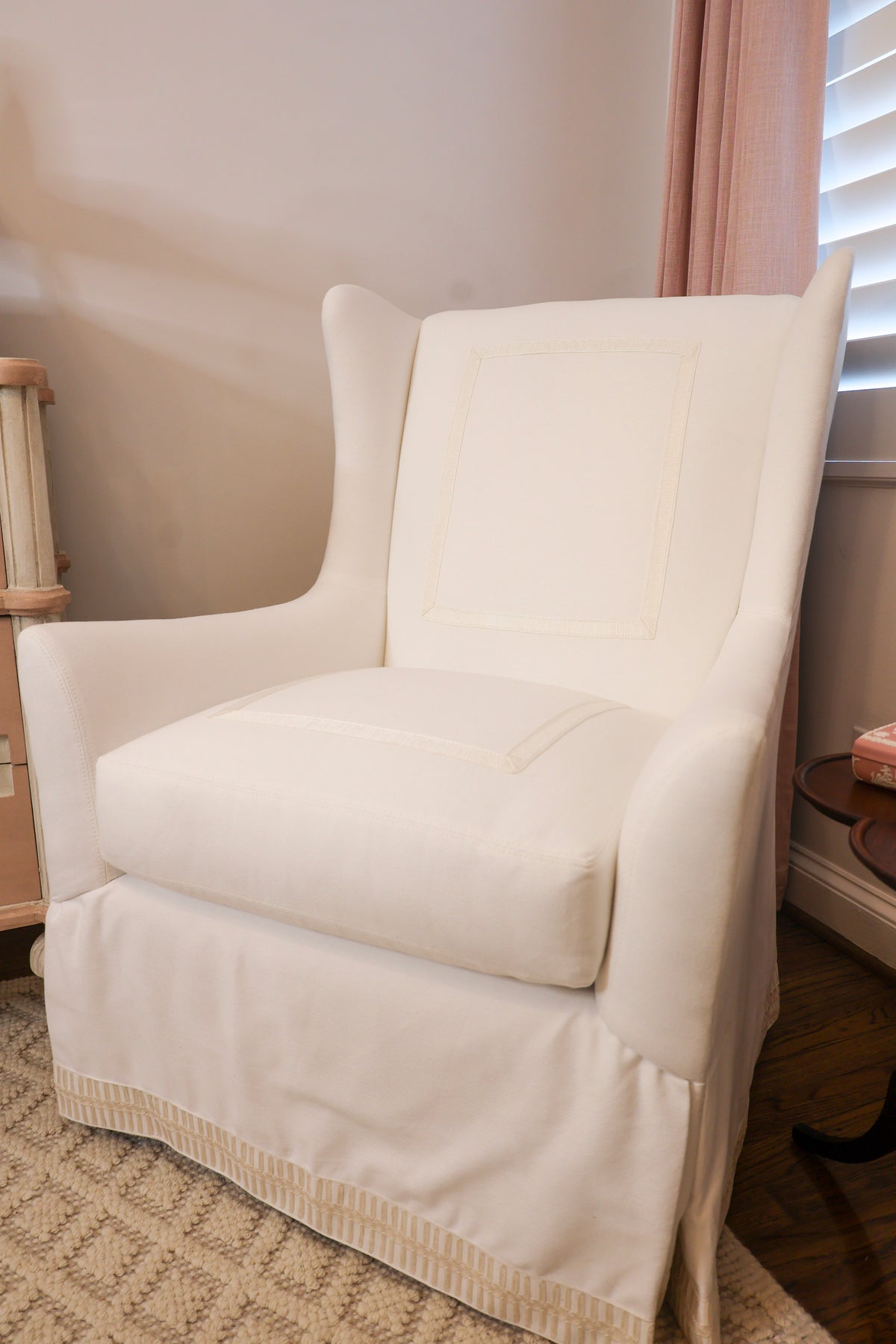 SJ Swivel Glider Chair