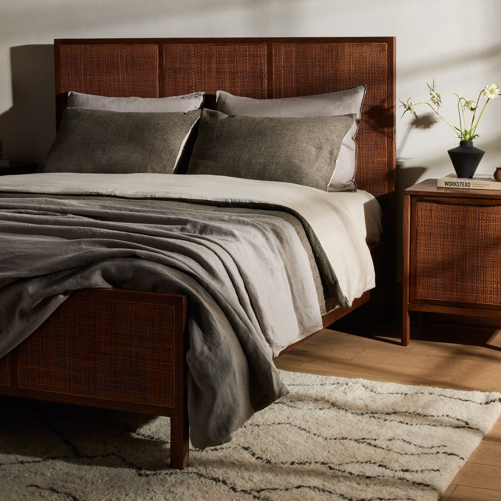 
                      
                        Sydney King Bed - Brown Wash
                      
                    