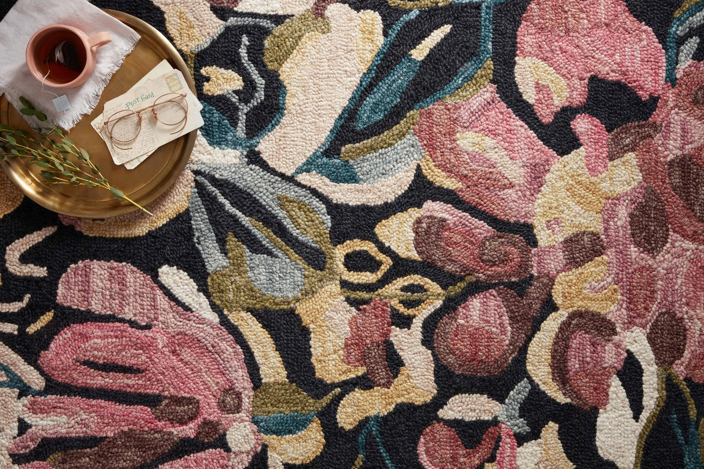 Loloi Belladonna Black / Berry 5'-0" x 5'-0" Round Accent Rug