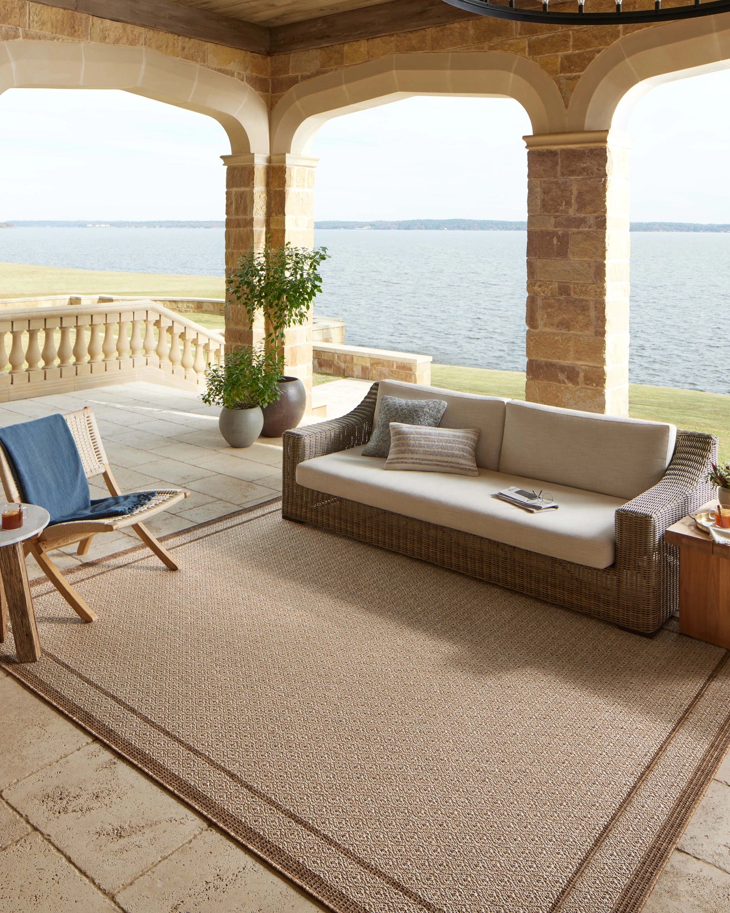 Loloi Merrick Chestnut / Oatmeal 7'-6" x 10' Area Rug