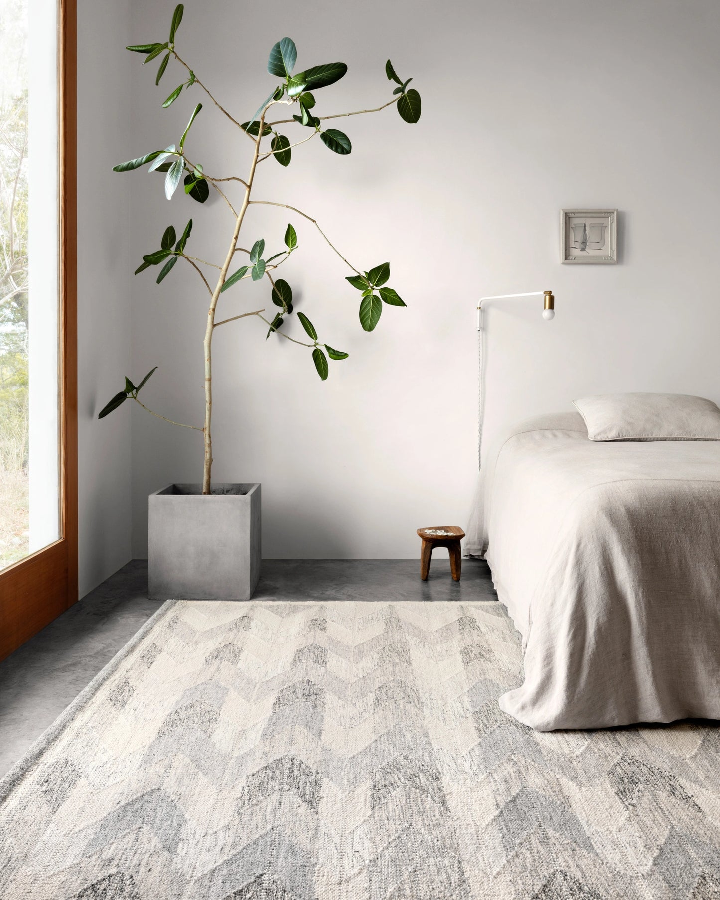 Loloi Evelina Pewter / Silver 18" x 18" Sample Rug
