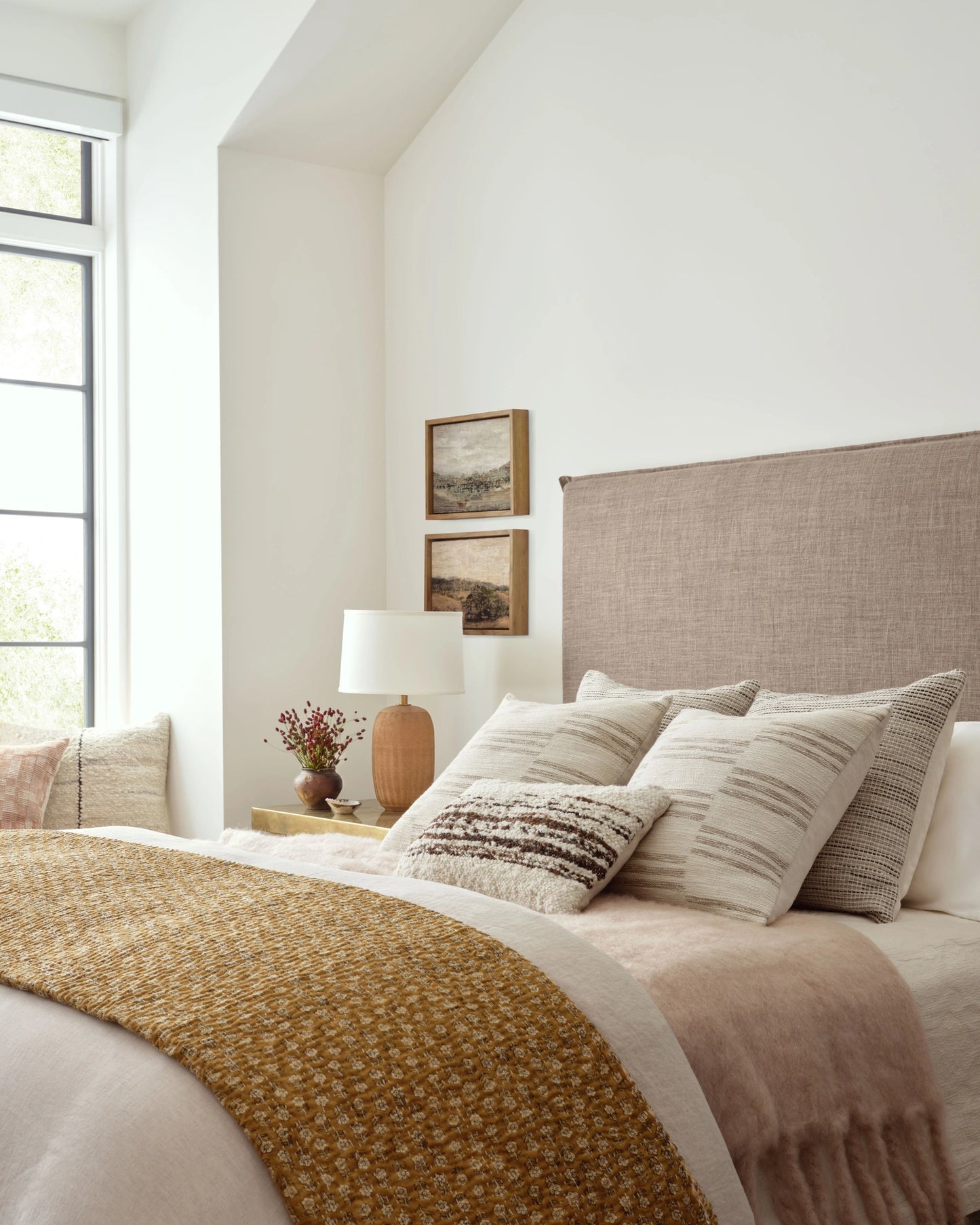 Amber Lewis x Loloi Morro Natural / Grey 22'' x 22'' Pillow