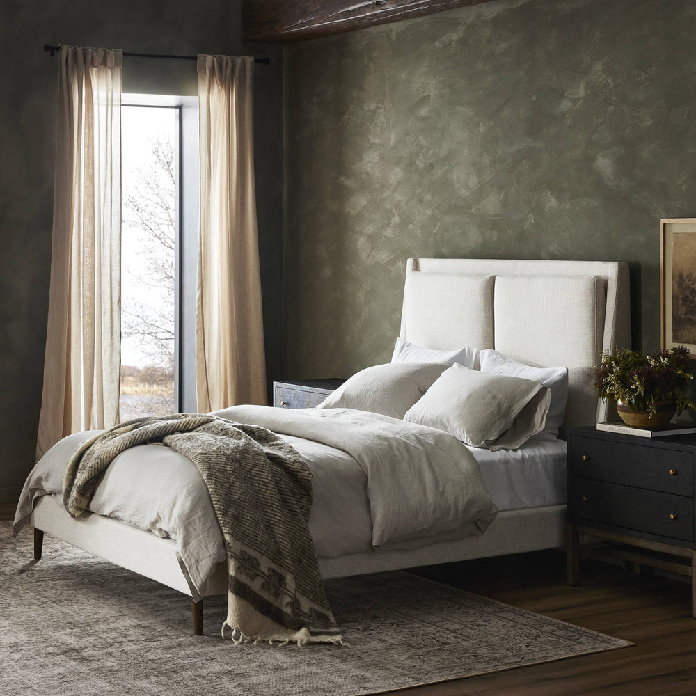 
                      
                        Potter Queen Bed - Dover Crescent
                      
                    