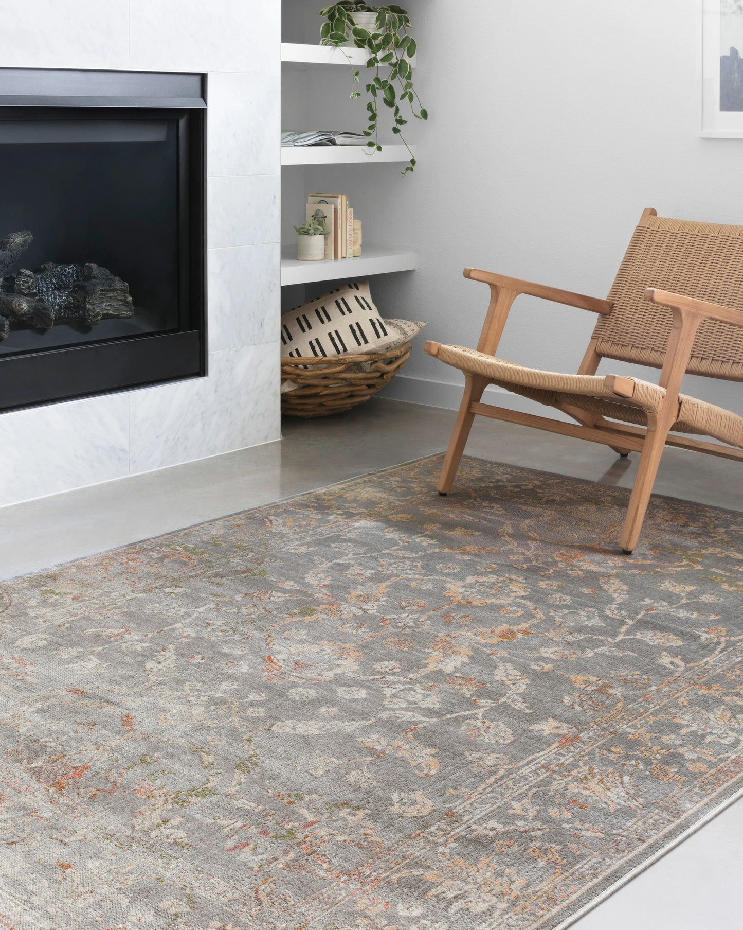 Loloi Isadora Silver 8'-0" x 10'-0" Area Rug