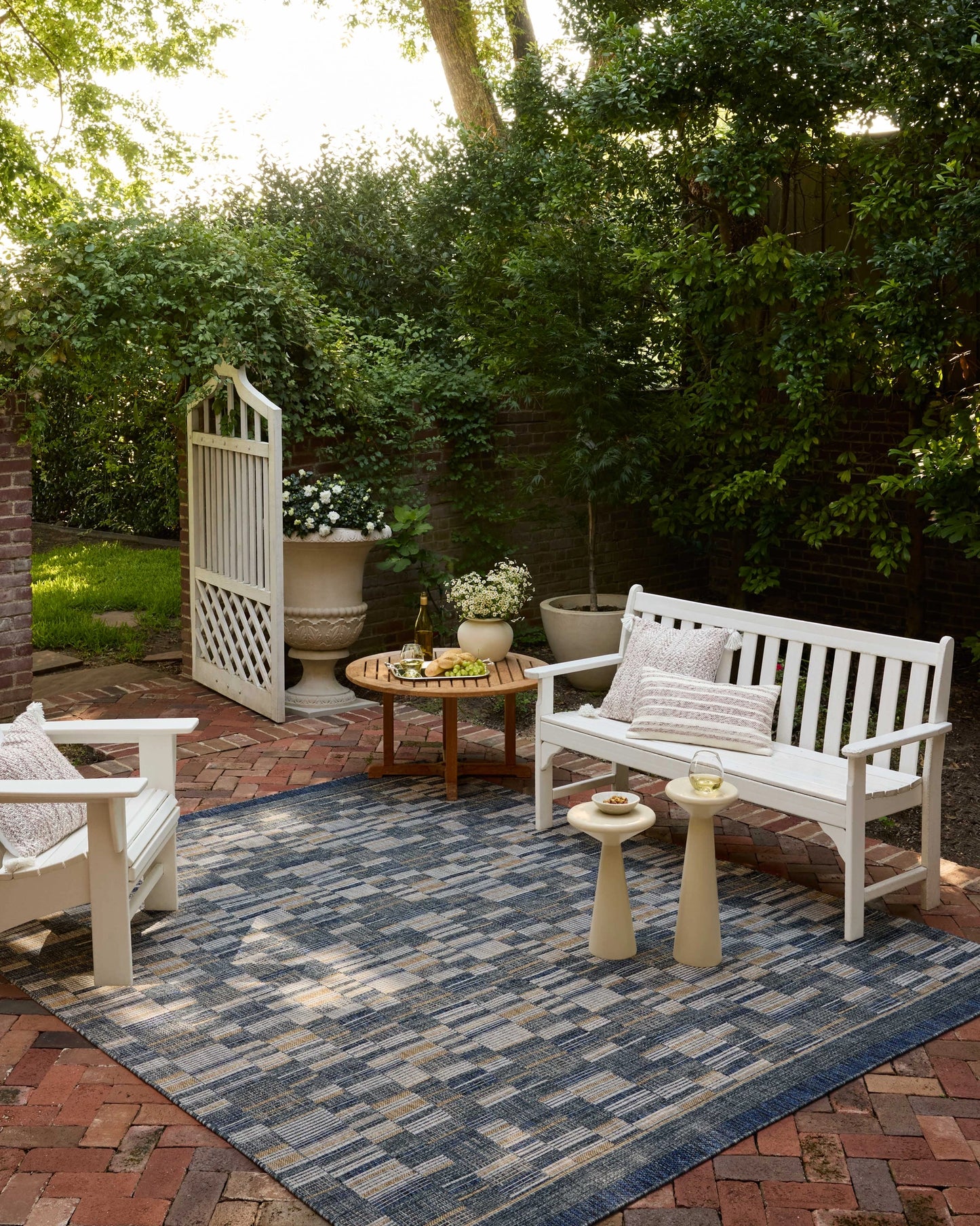 Loloi Birch Denim / Gold 18" x 18" Indoor/Outdoor Sample Rug