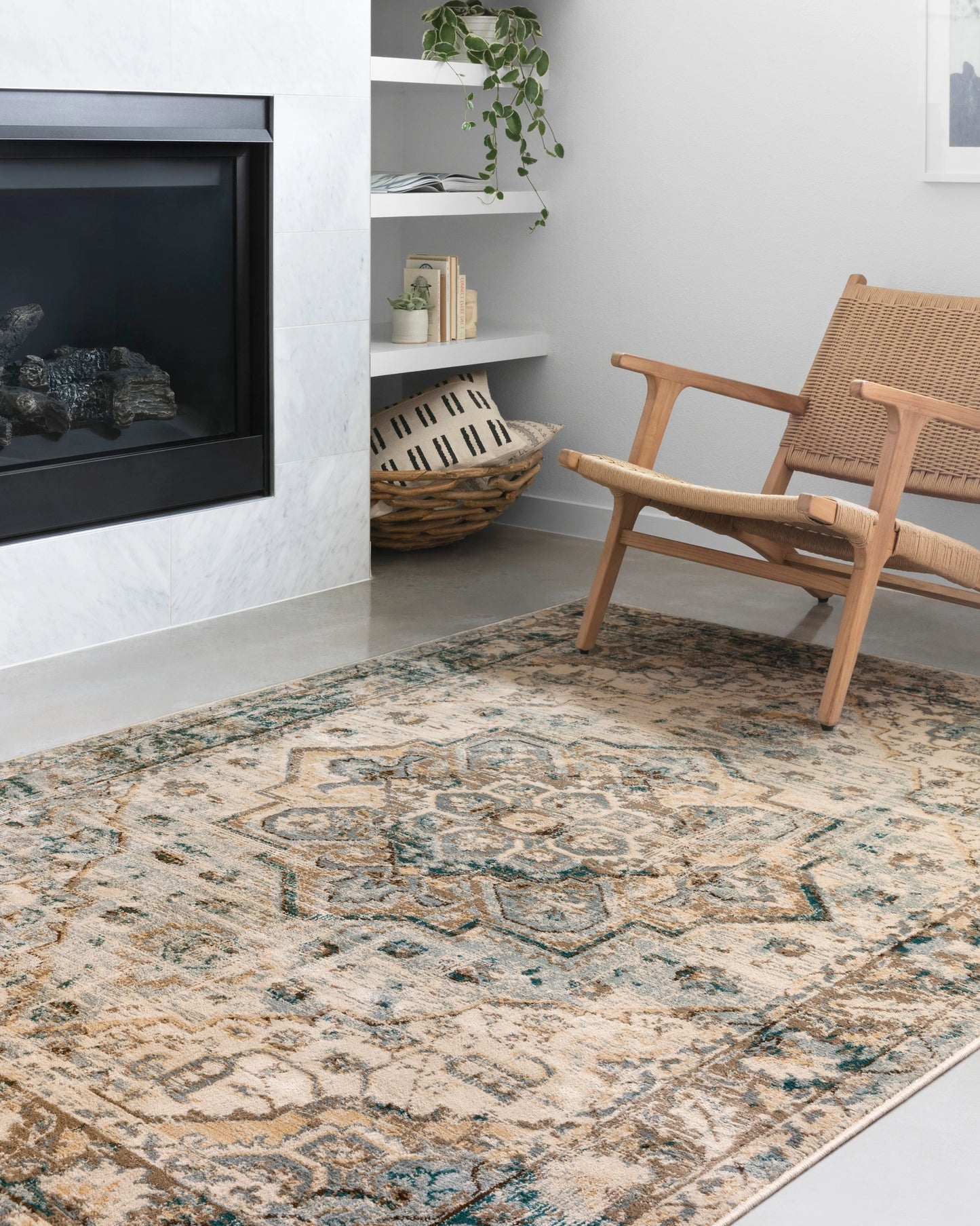Loloi Isadora Oatmeal / Bark 2'-0" x 3'-0" Accent Rug