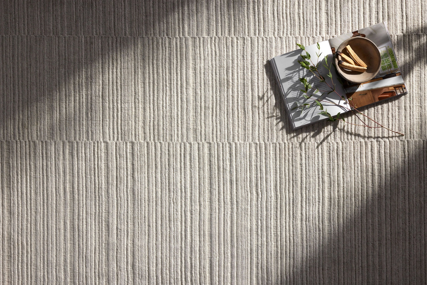 Amber Lewis x Loloi Lou Ivory 18" x 18" Sample Rug