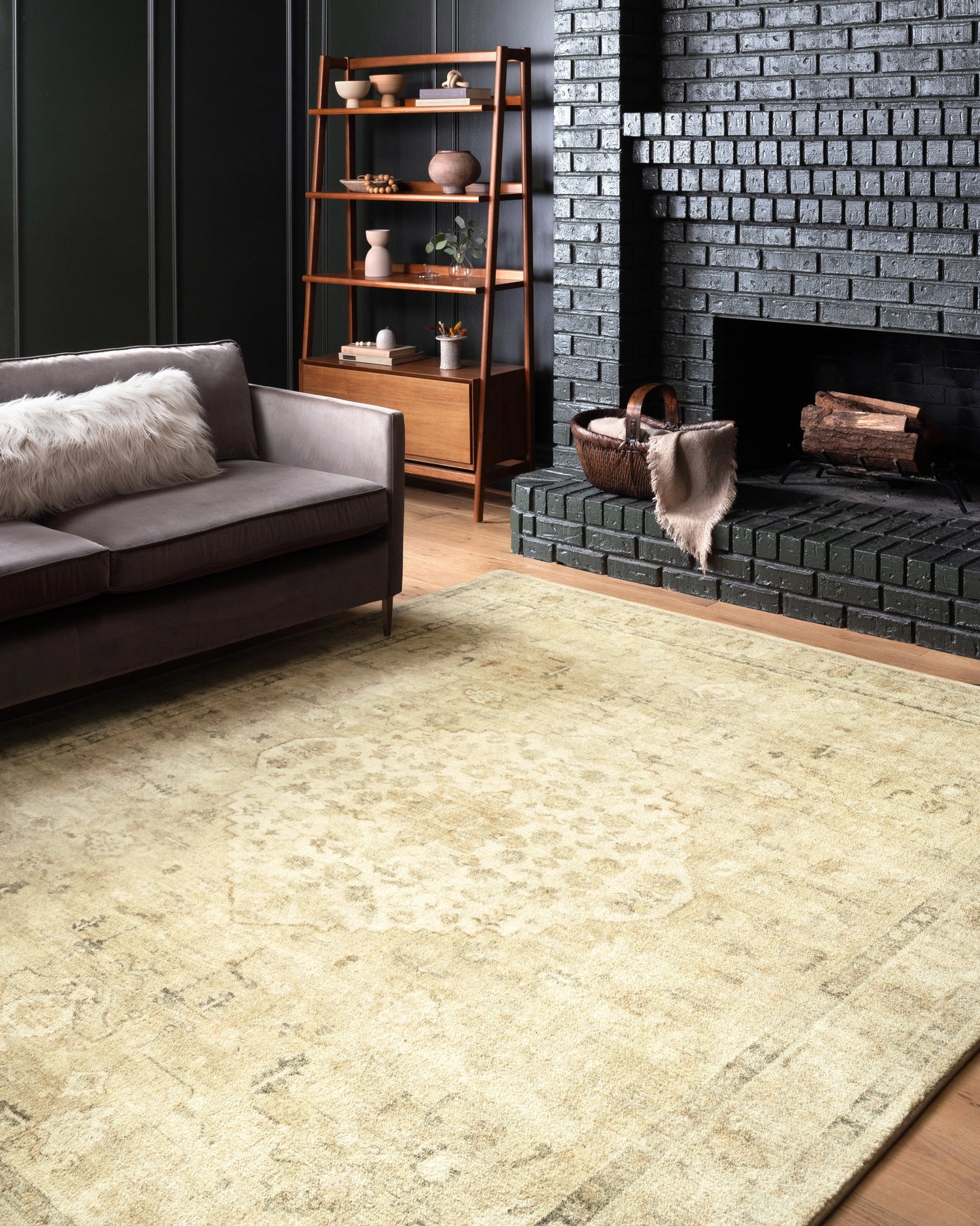 Loloi Rosette Sand / Ivory 18" x 18" Sample Rug