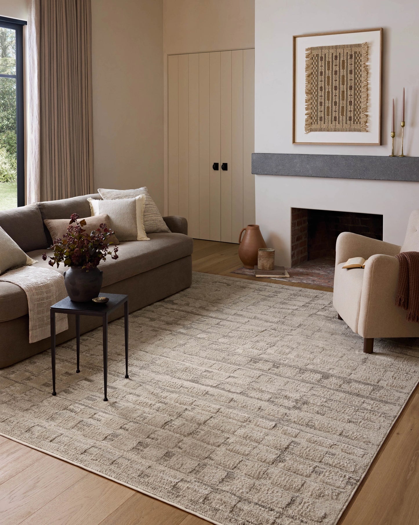 Amber Lewis x Loloi Monty Pebble / Beige 18" x 18" Sample Rug