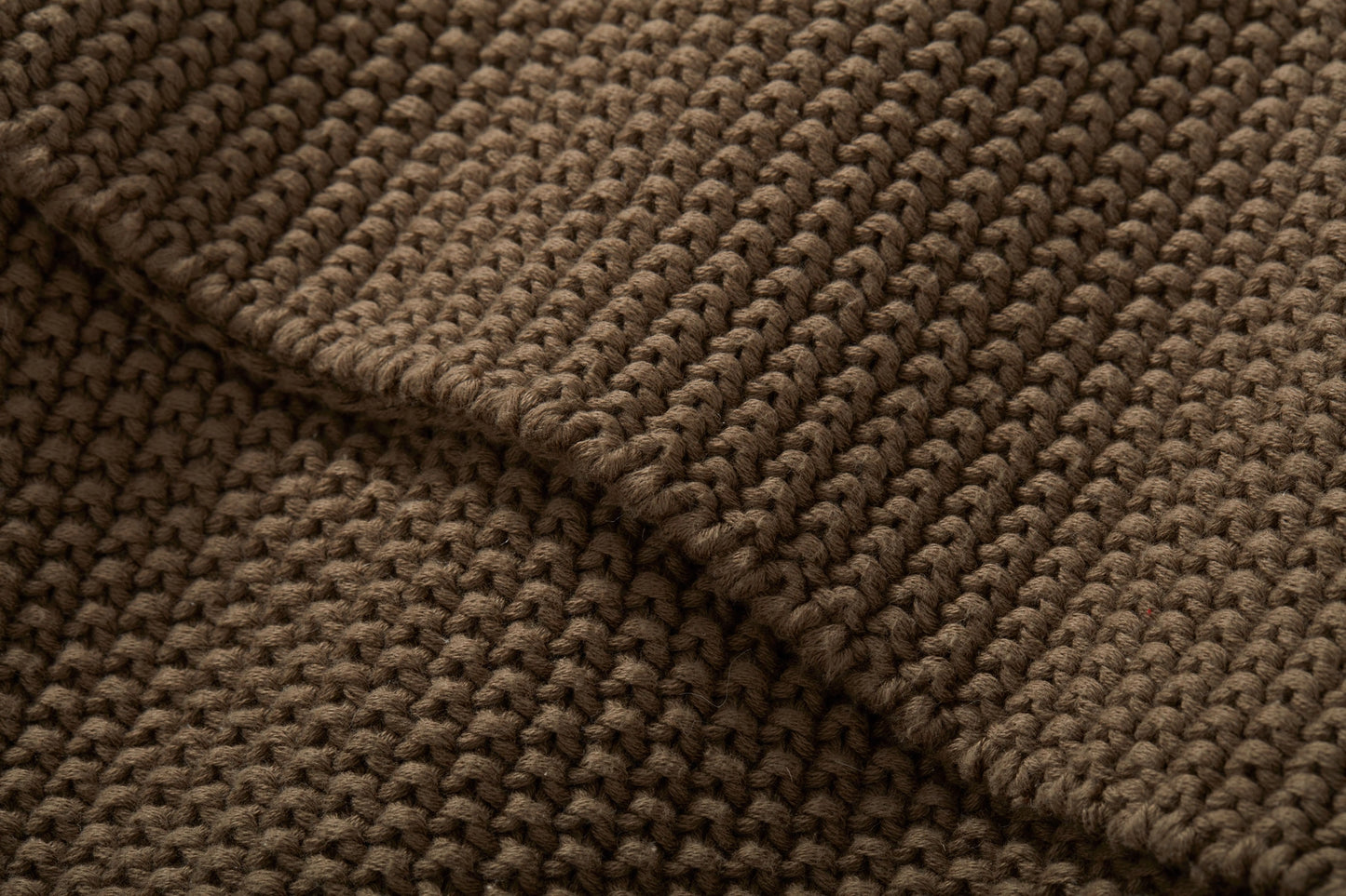 Magnolia Home by Joanna Gaines x Loloi Nina Walnut 4'-2" x 5' Throw
