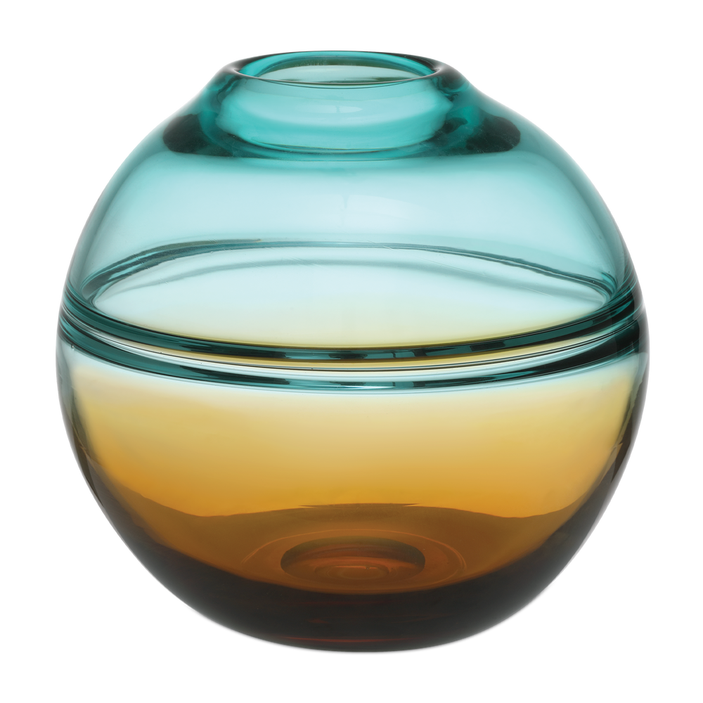 
                      
                        Tapio Vase Set of 3
                      
                    
