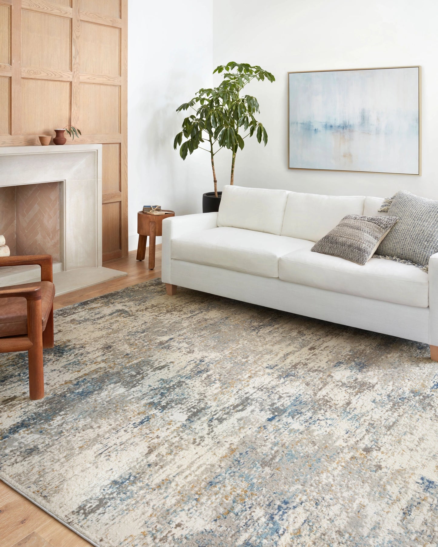 Loloi Estelle Ivory / Ocean 2'-0" x 3'-0" Accent Rug