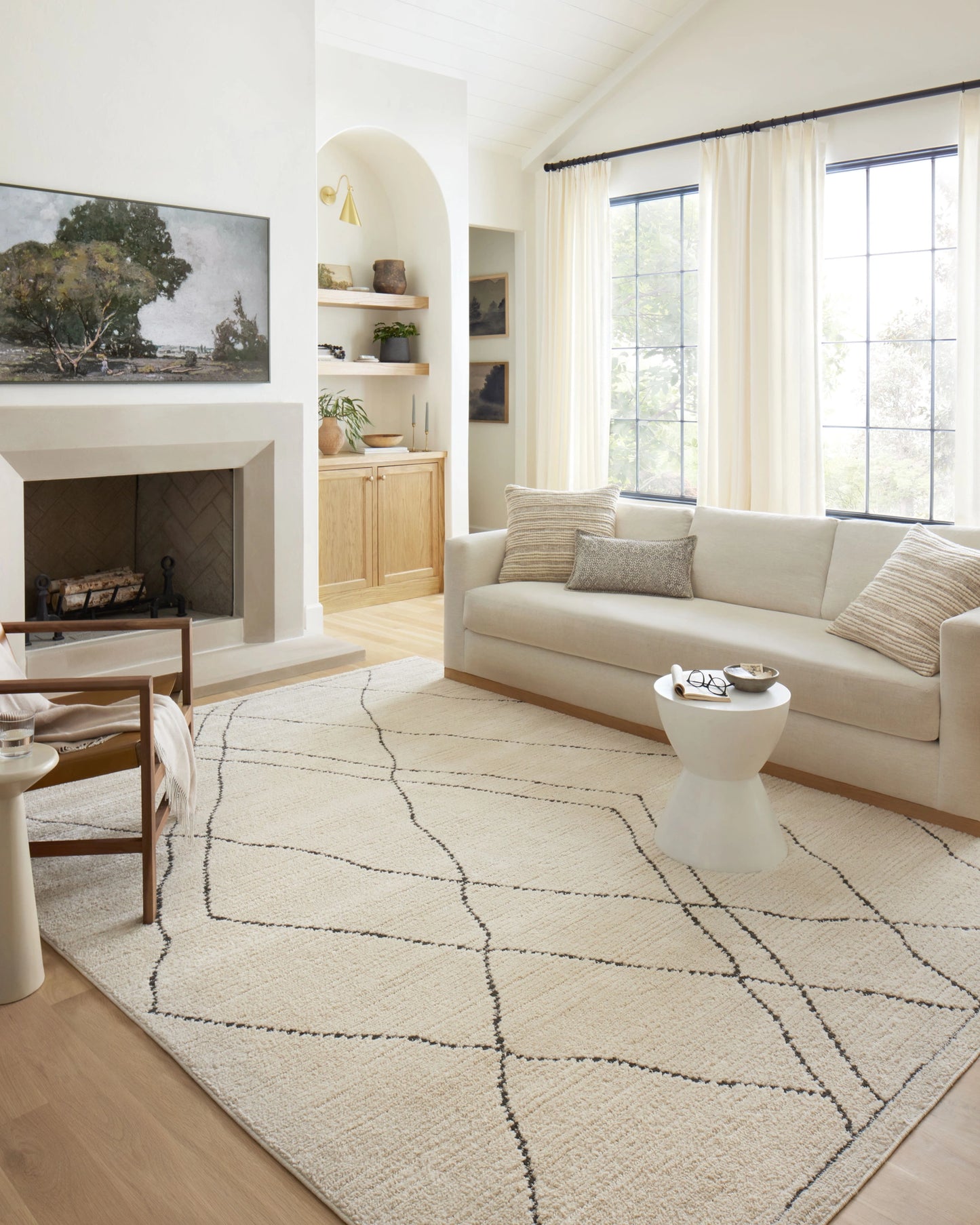 Loloi Fabian Ivory / Charcoal 2'-7" x 4' Accent Rug