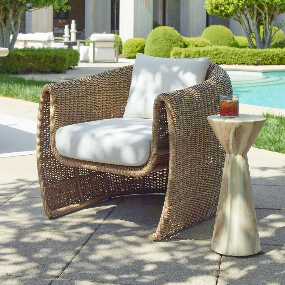 Tropic Outdoor Lounge Chair