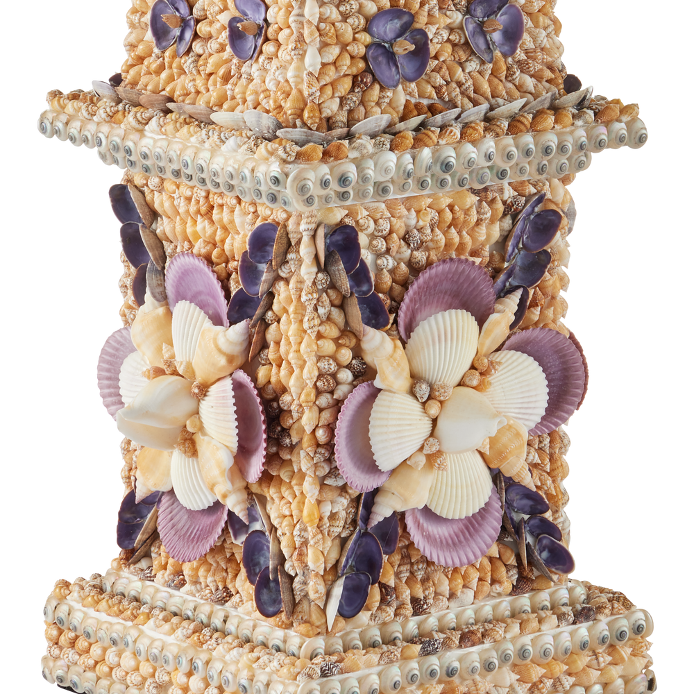 
                      
                        Coquillage Tall Obelisk.
                      
                    