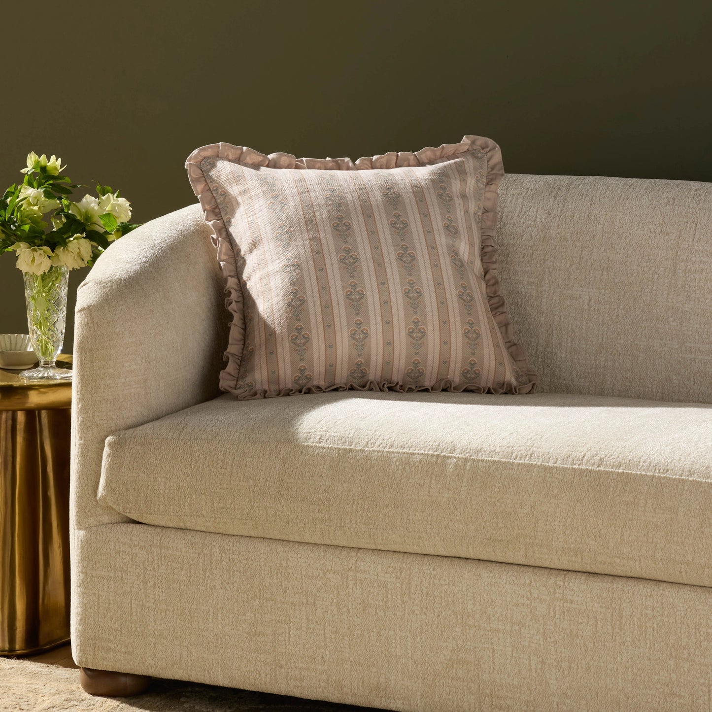 Chris Loves Julia x Loloi Liesel Ivory / Multi 20'' x 20'' Pillow
