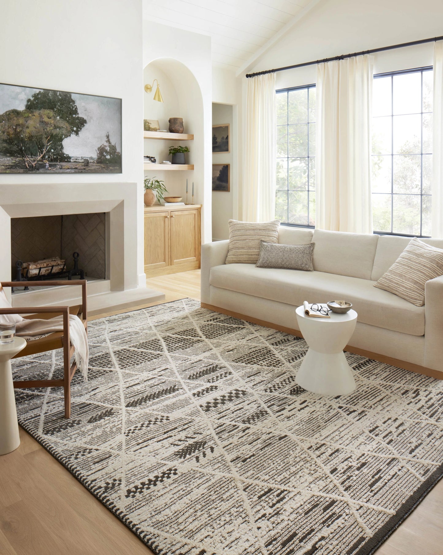 Loloi Fabian Charcoal / Ivory 5'-3" x 7'-6" Area Rug