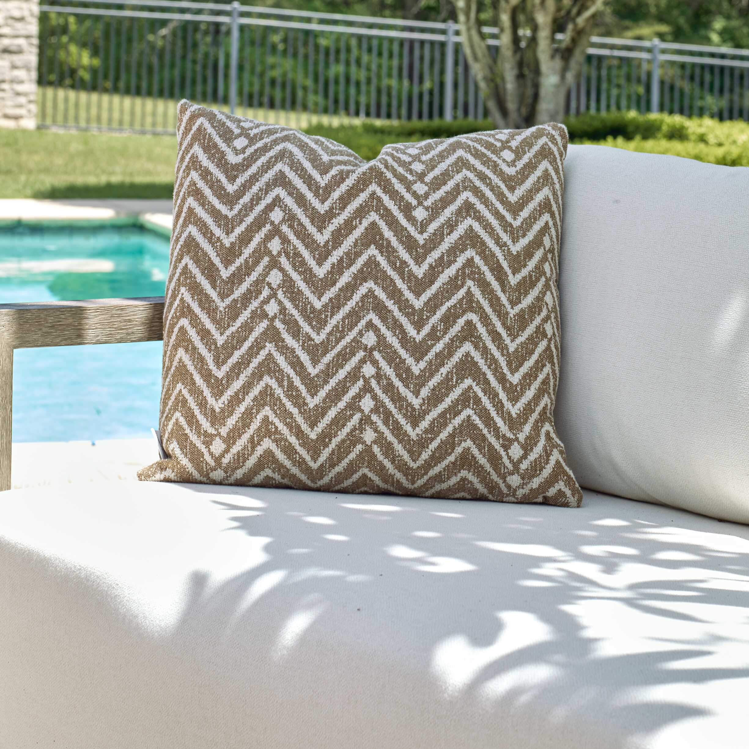 Argo Outdoor Pillow - Thumbnail 4