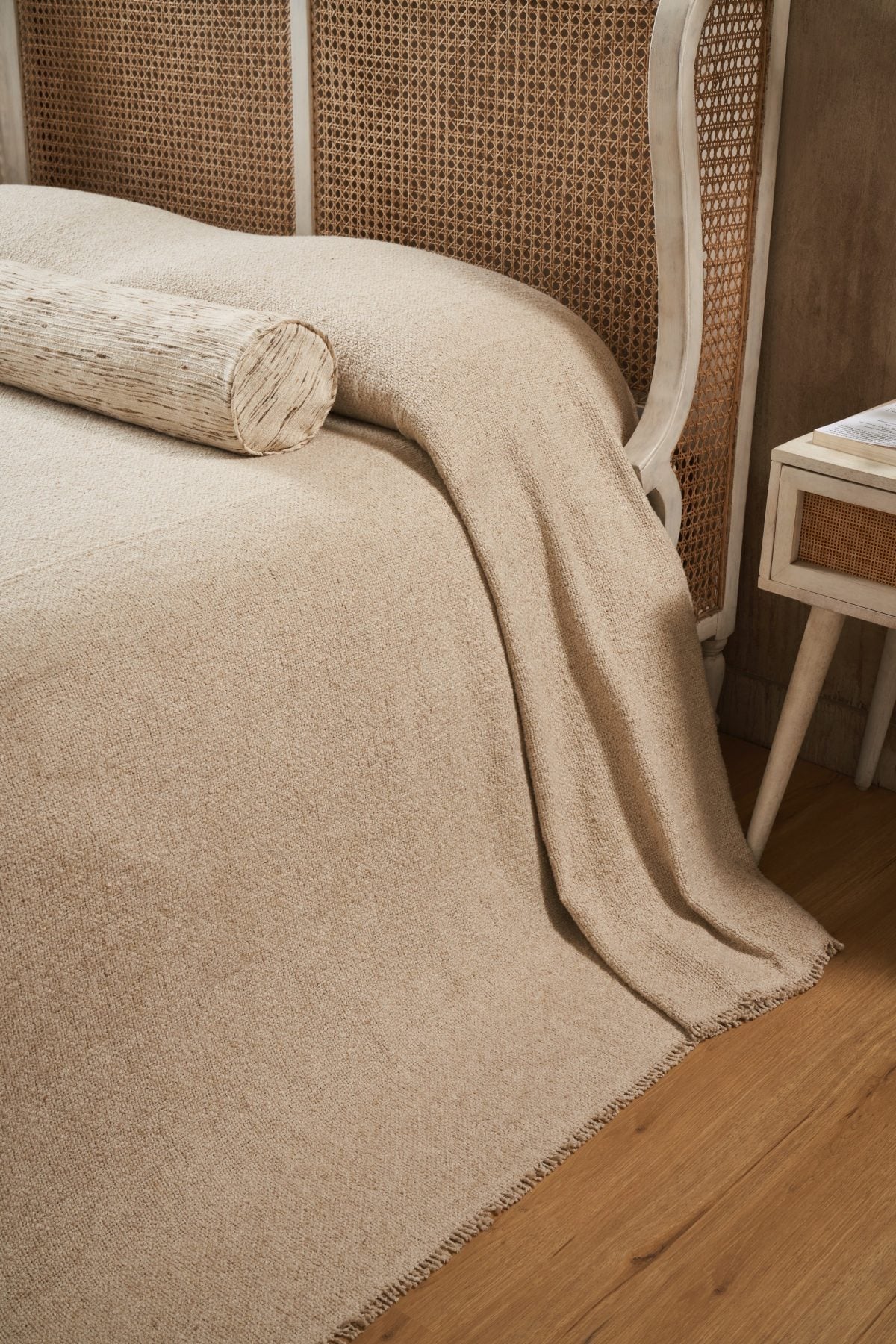 Andrea Bedspread - Ivory