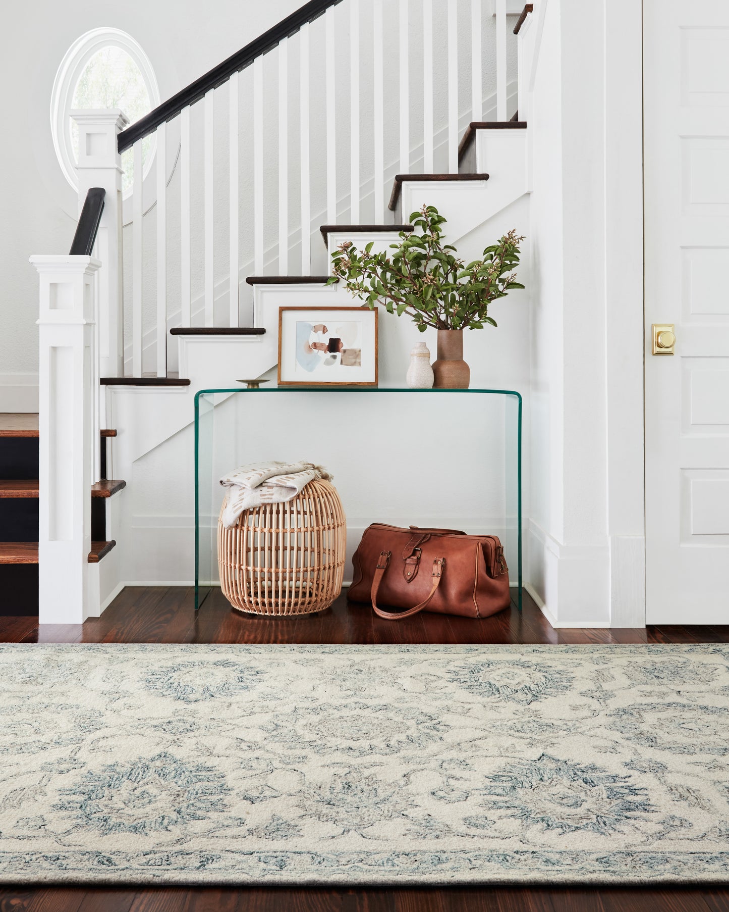 Loloi Norabel Ivory / Blue 5'-0" x 7'-6" Area Rug