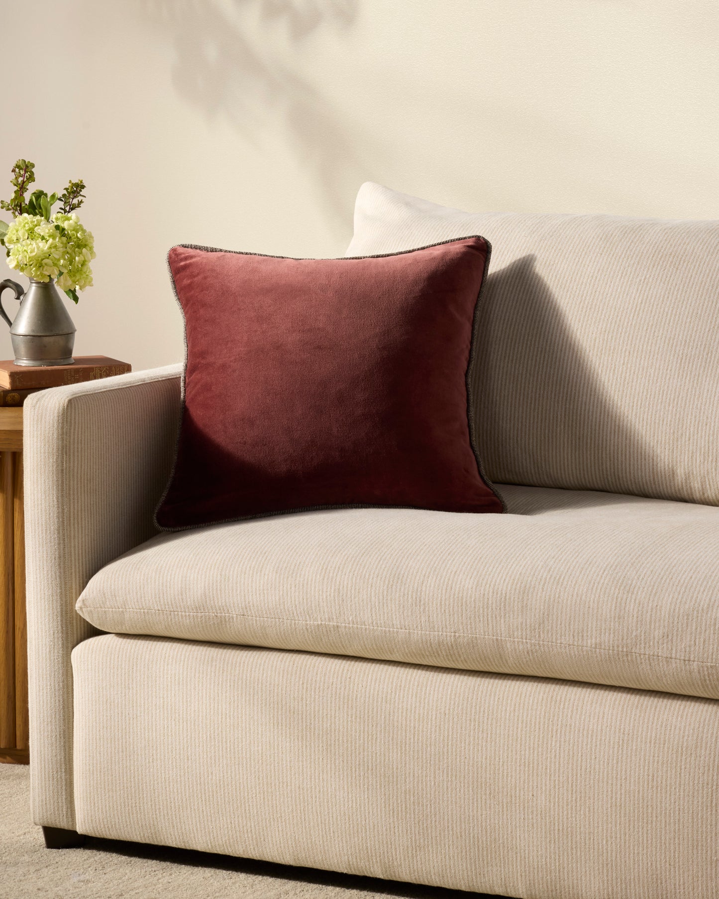 Chris Loves Julia x Loloi Liza Wine 18'' x 18'' Cover w/ Down Pillow