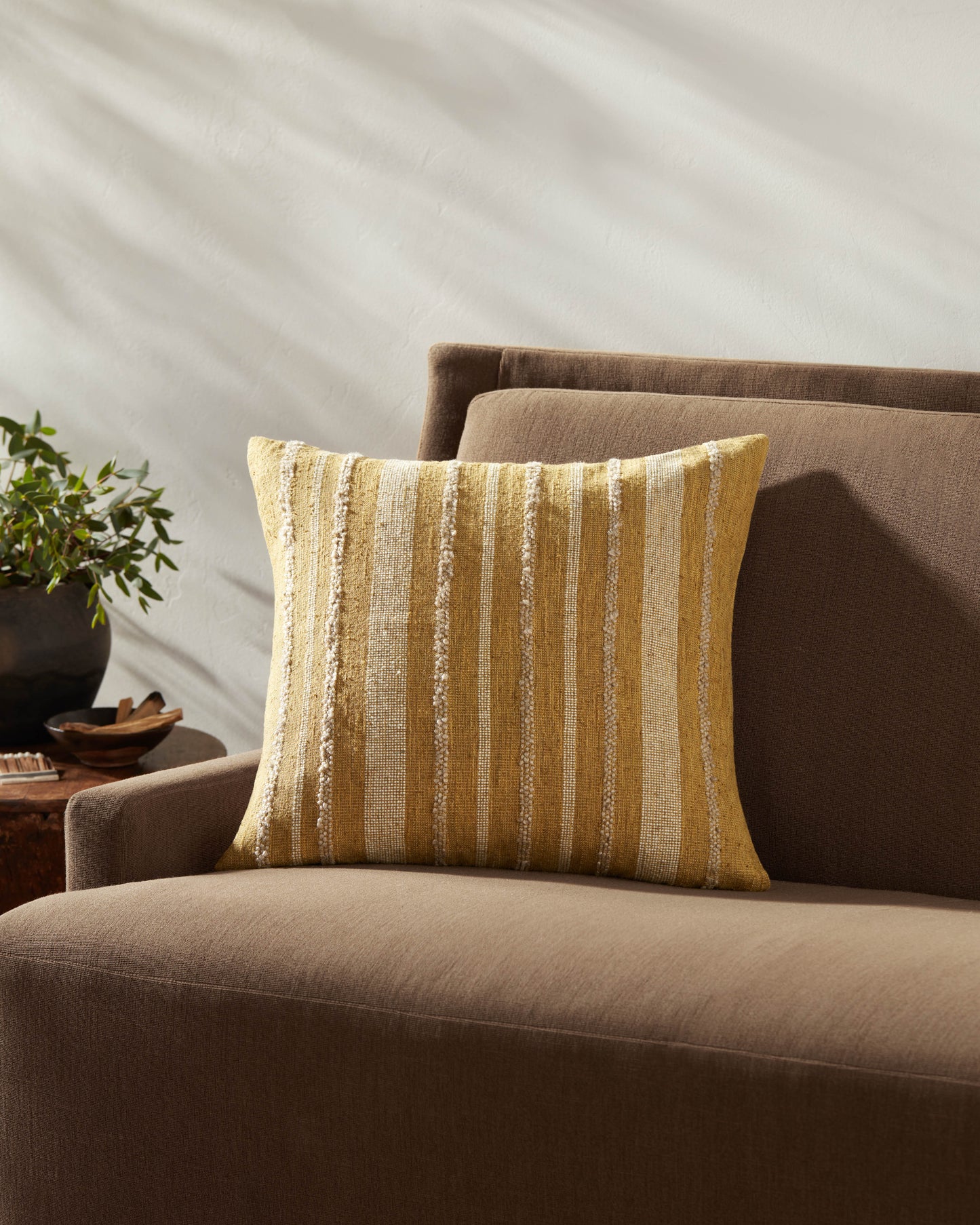 Amber Lewis x Loloi Elowen PAL0039 Gold 18'' x 18'' Cover w/Down Pillow