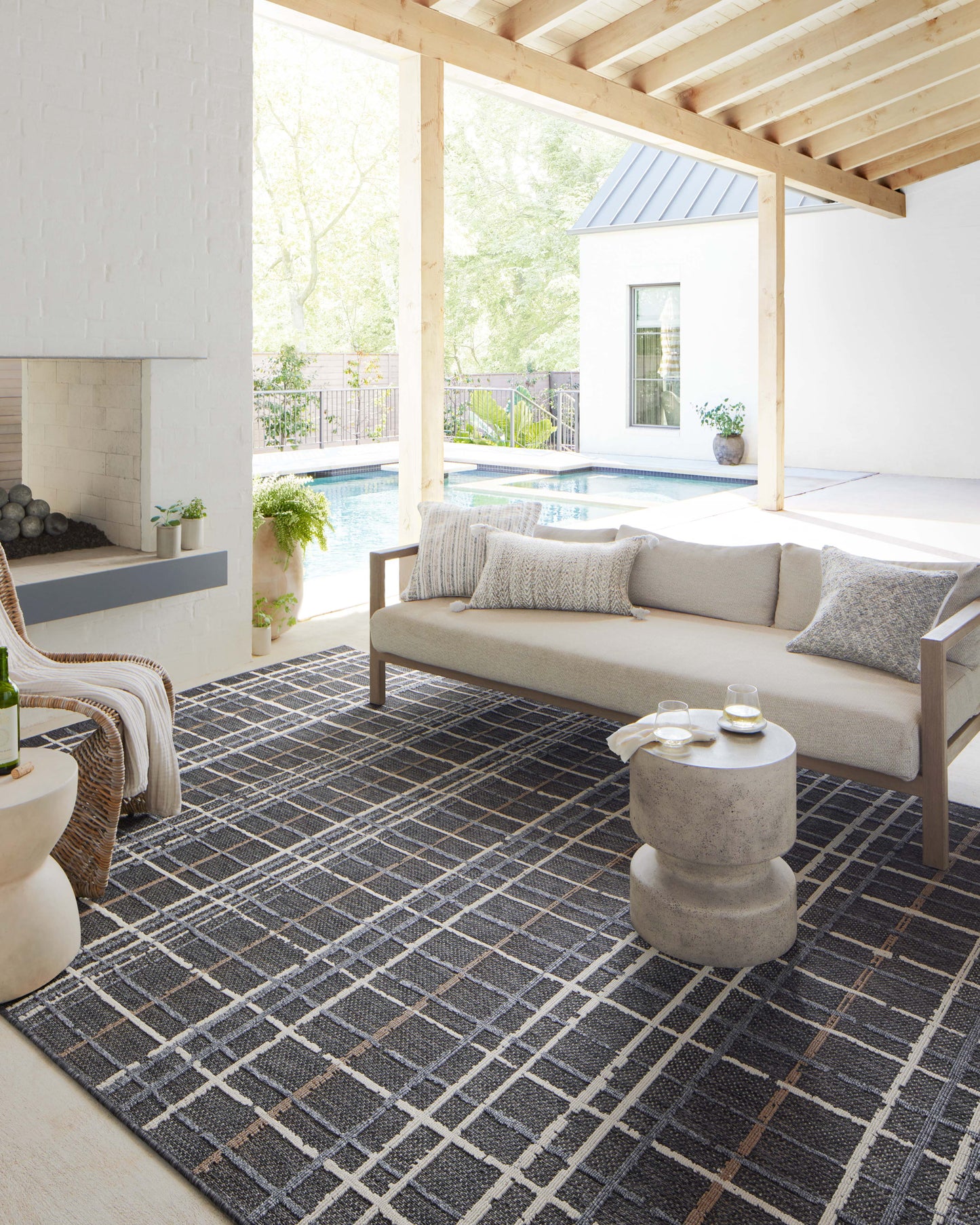 Loloi Rainier Charcoal / Multi 5'-3" x 7'-7" Area Rug