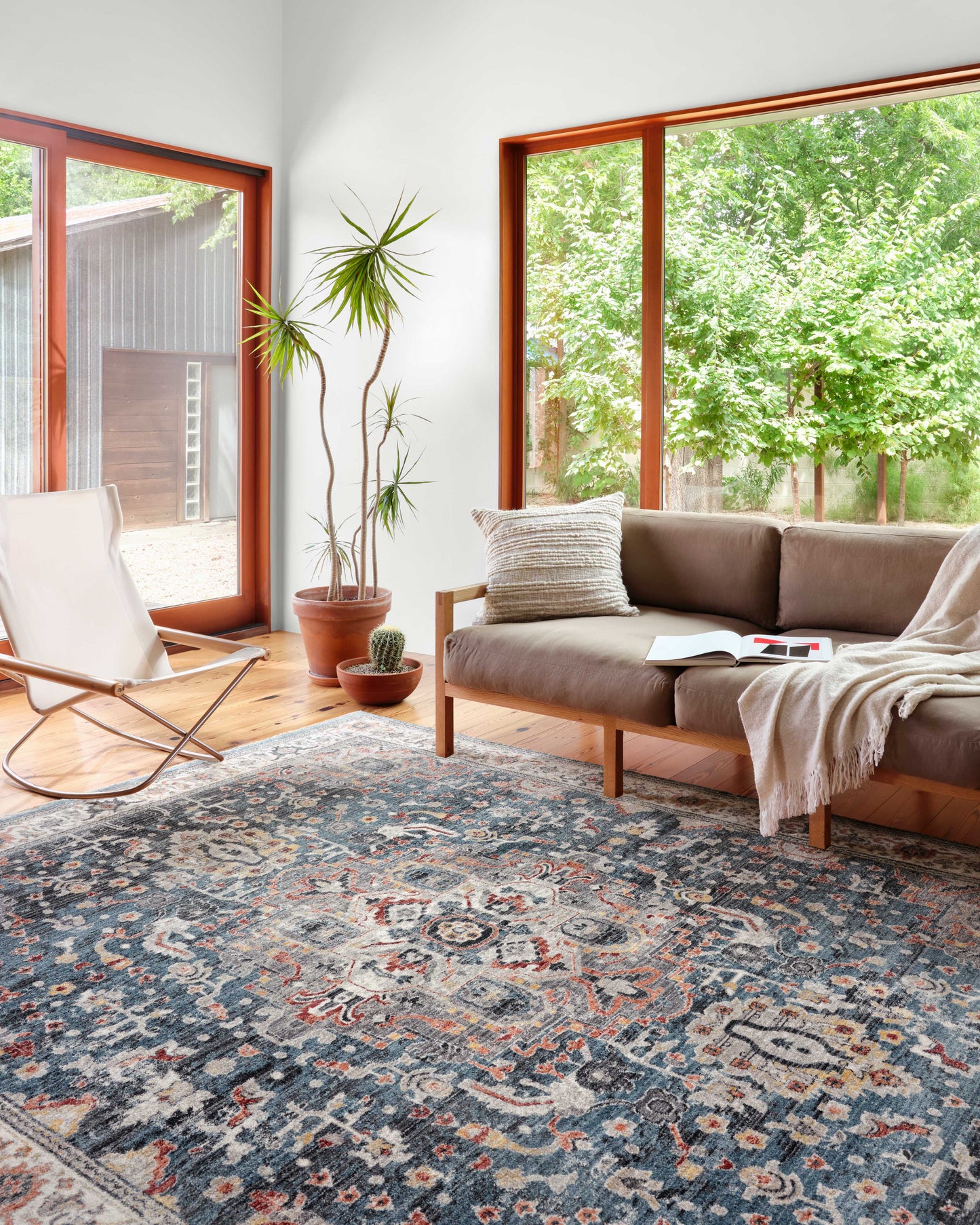 Loloi Samra Slate / Multi 2'-3" x 3'-10" Accent Rug