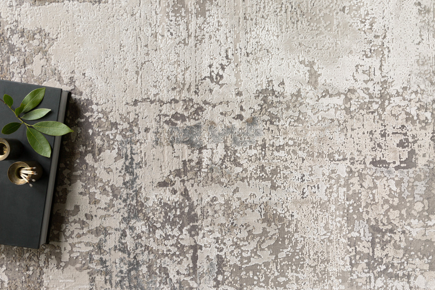 Loloi Sienne Ivory / Sand 18" x 18" Sample Rug