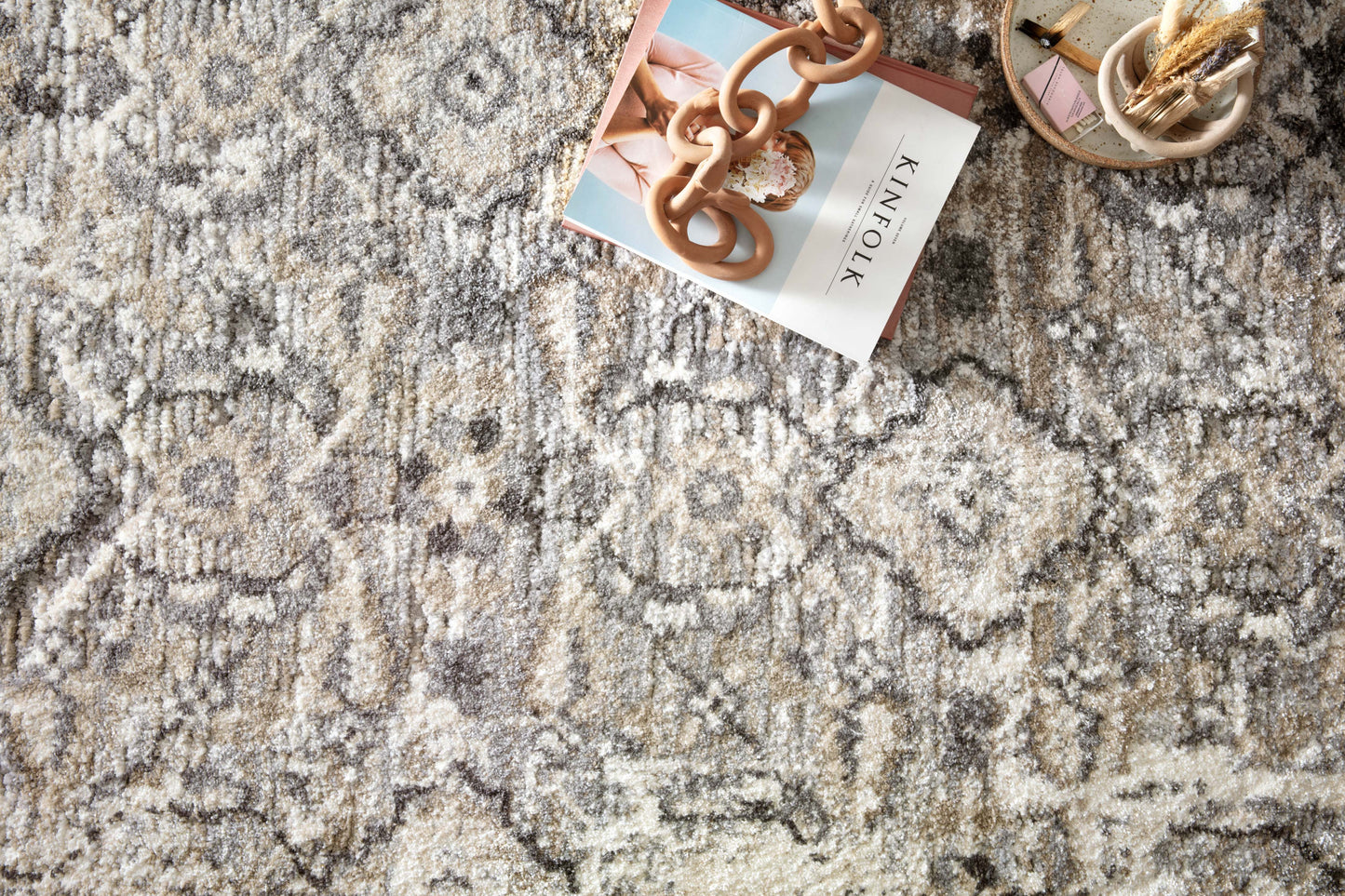 Loloi Theory Natural / Grey 2'-7" x 4' Accent Rug