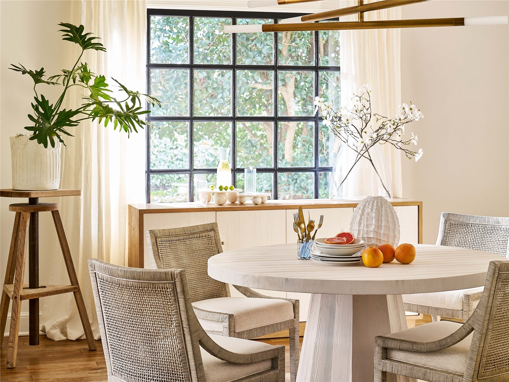 Weekender Coastal Living Mackinaw Round Dining Table - Thumbnail 5