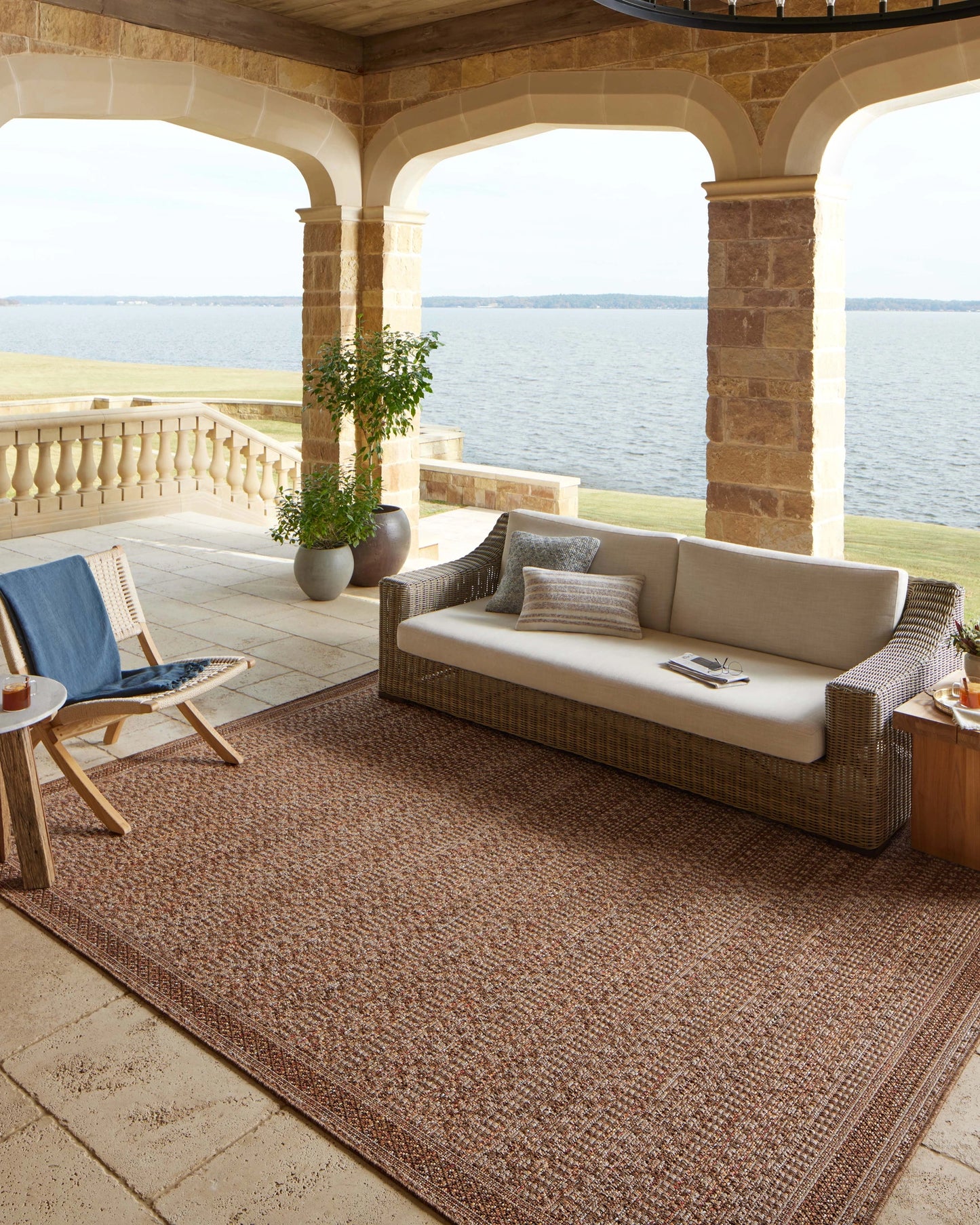 Loloi Merrick Natural / Fiesta 7'-8" x 7'-8" Round Area Rug