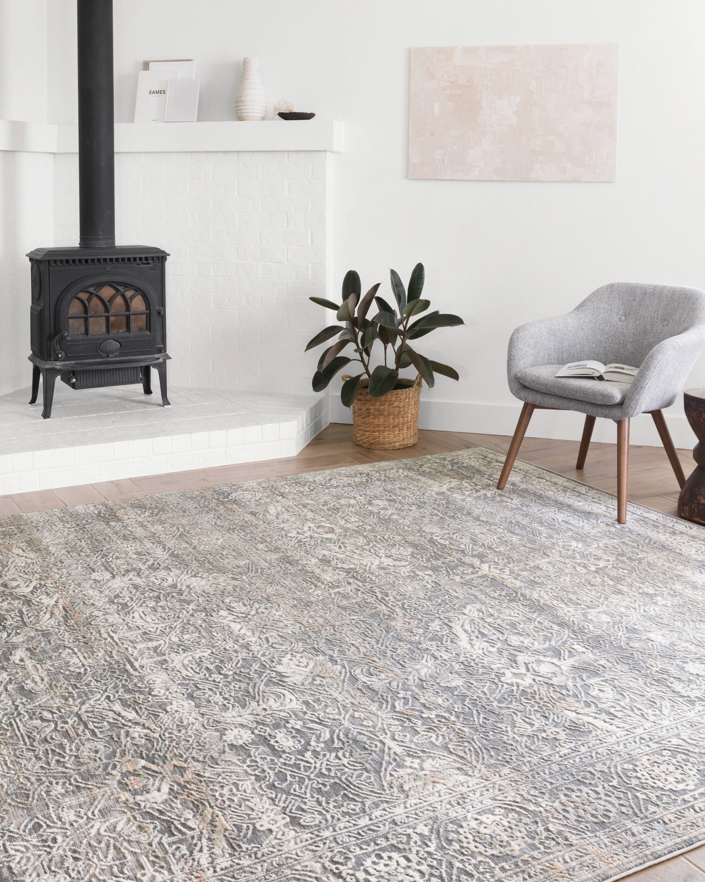 Loloi Lucia Steel / Ivory 2'-0" x 3'-0" Accent Rug