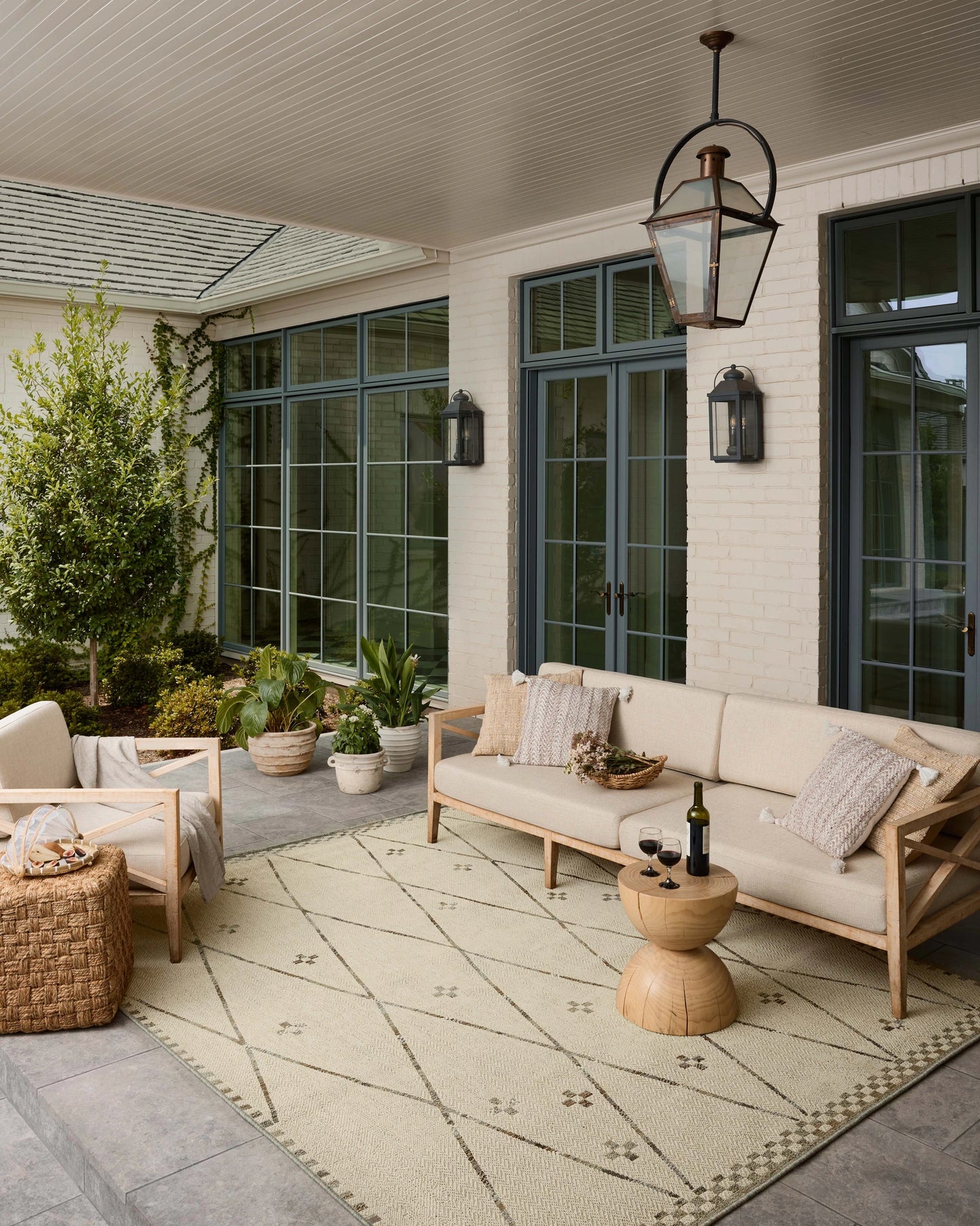 Loloi Saylor Ivory / Pebble 9'-2" x 13' Indoor/Outdoor Area Rug
