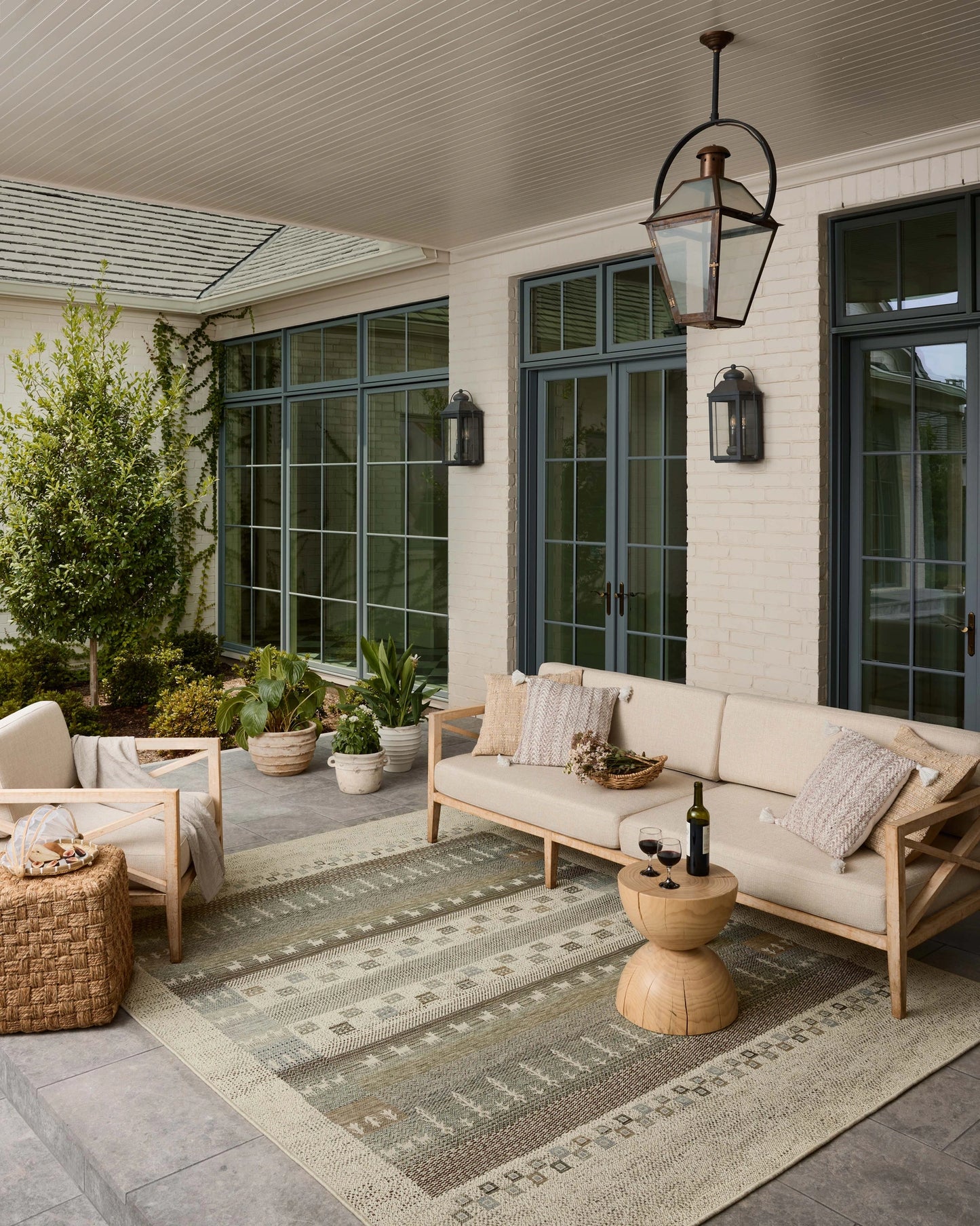 Loloi Saylor Ivory / Earth 18" x 18" Sample Indoor/Outdoor Sample Rug
