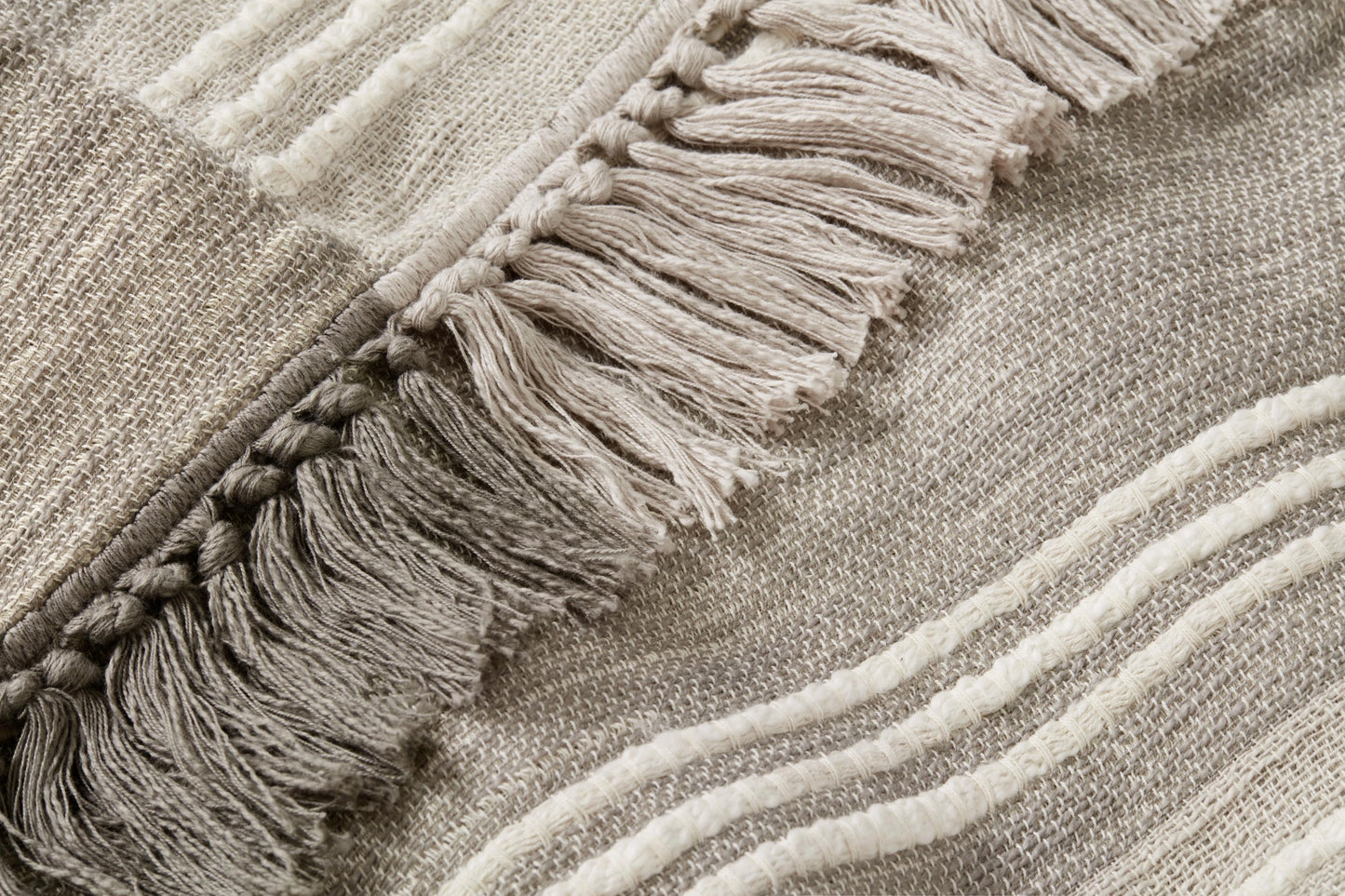 Amber Lewis x Loloi TAL0002 Grey / Ivory 4'-2" x 5' Throw